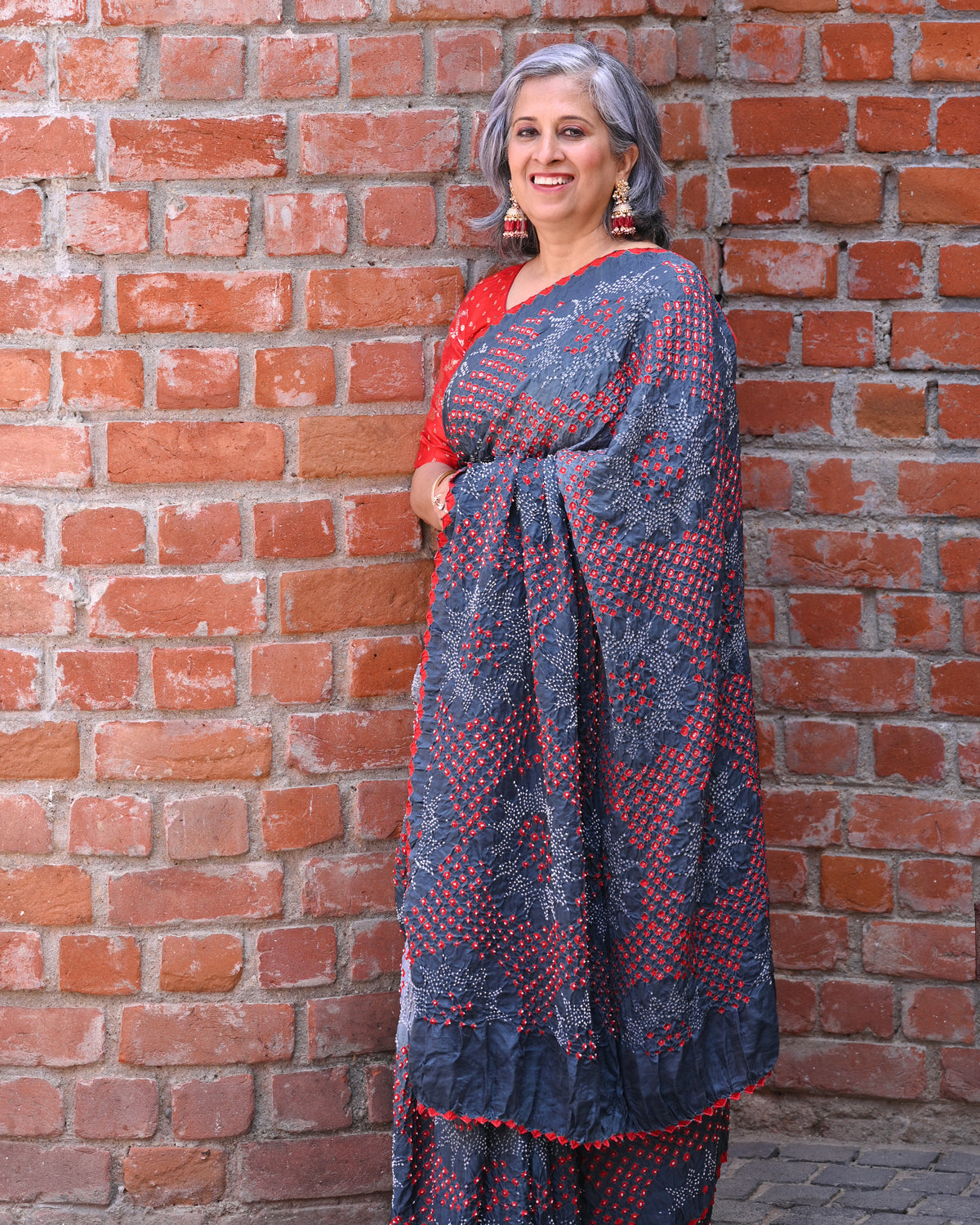 GREY SUNFLOWER BANDHANI SILK SAREE