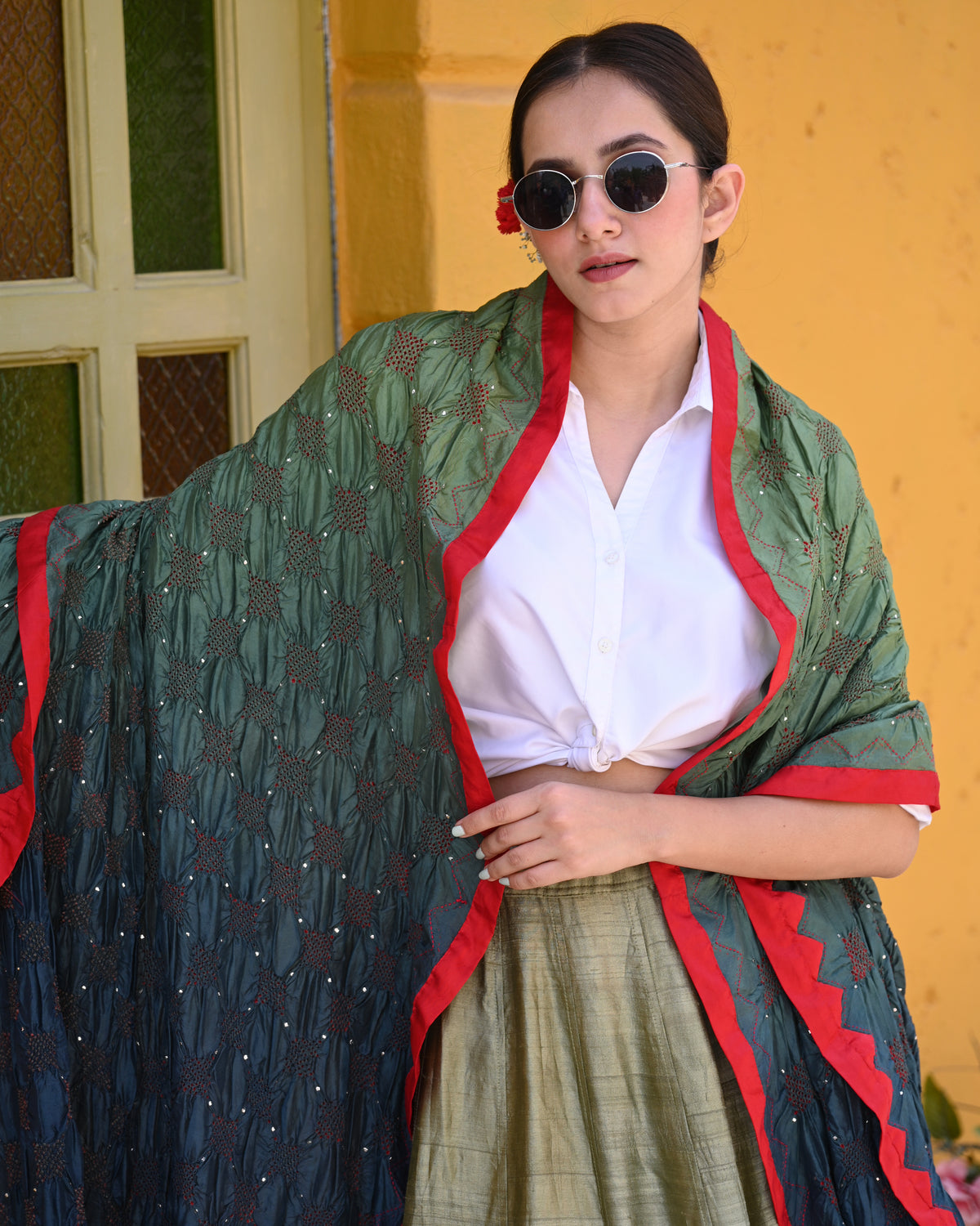 BLUE-GREEN SQUARE GEOMETRIC BANDHANI SILK DUPATTA WITH APPLIQUE BORDER AND TASSELS