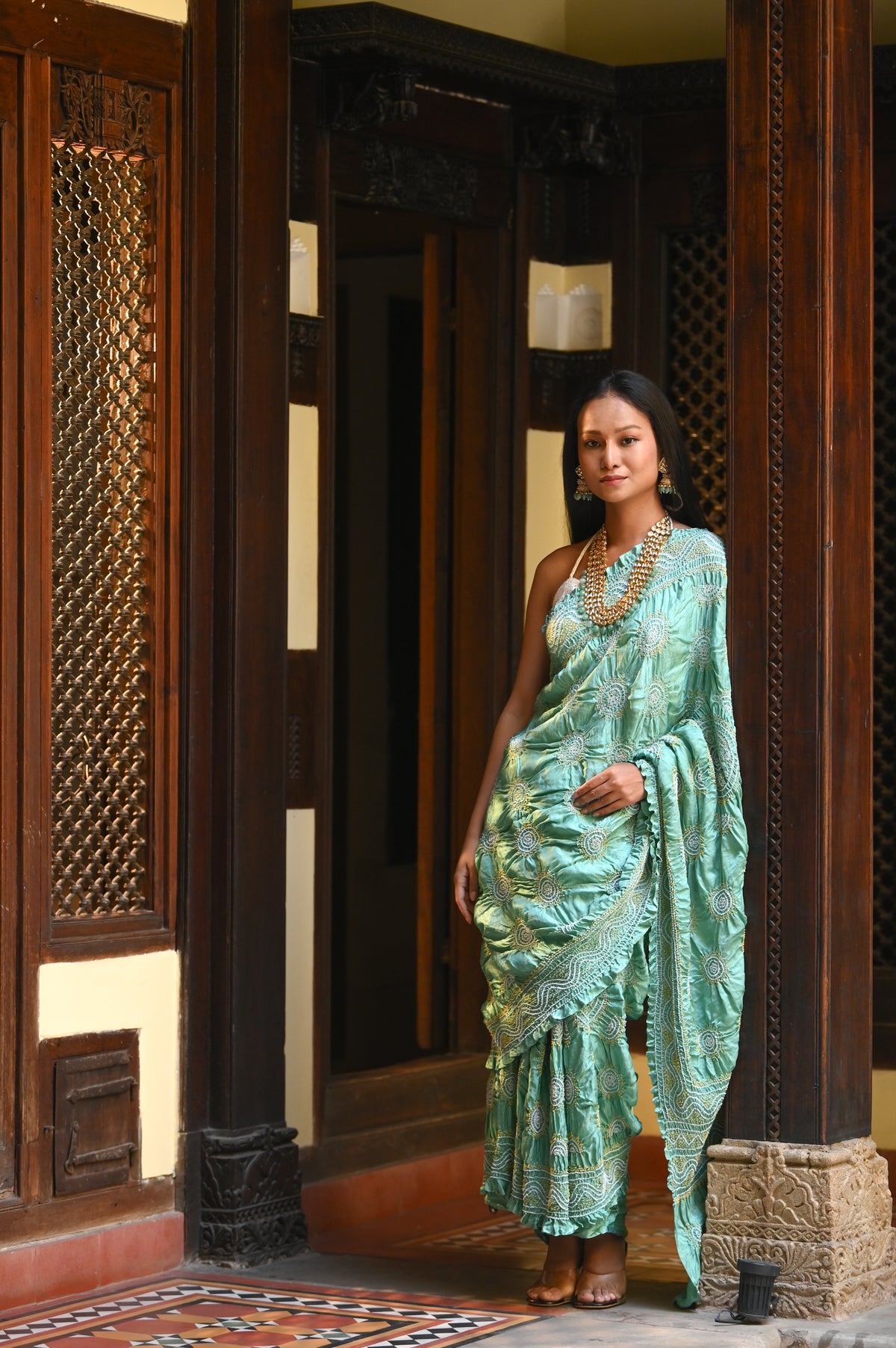 LIGHT GREEN CLASSIC TRADITIONAL LADDU BANDHANI SILK SAREE