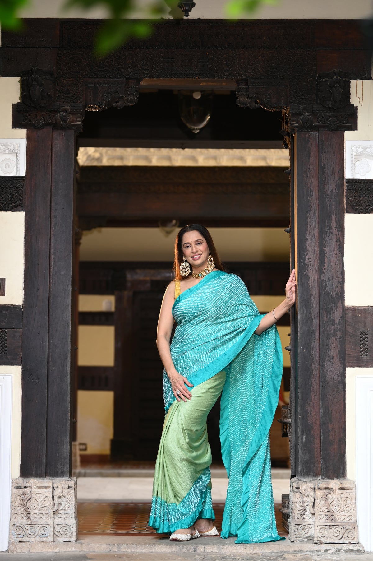 GREEN-BLUE YIN-YANG HALF FULL HALF EMPTY ETERNAL DOT BANDHANI SILK SAREE
