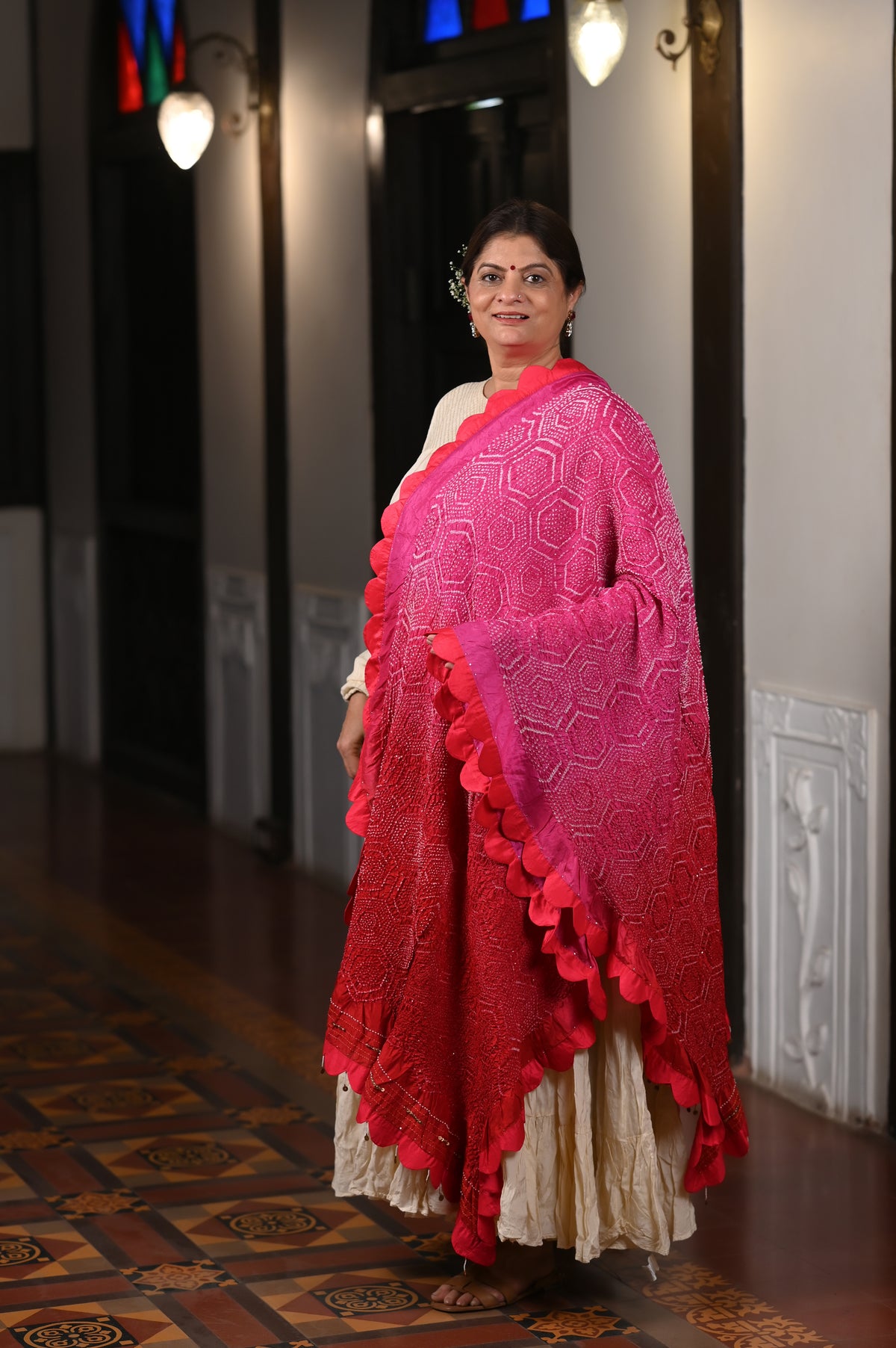 PINK-RED HONEYCOMB GEOMETRIC BANDHANI SILK DUPATTA WITH SCALLOP BORDER