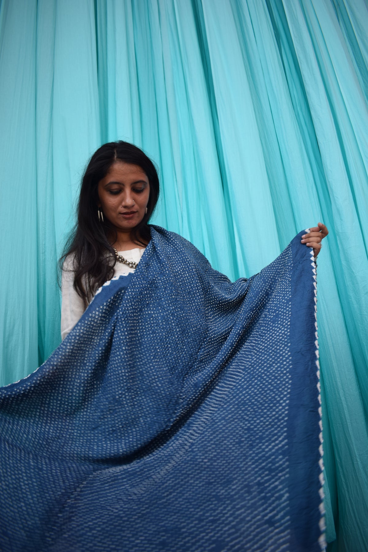 INDIGO BLUE ETERNAL DOTS BANDHANI SILK DUPATTA