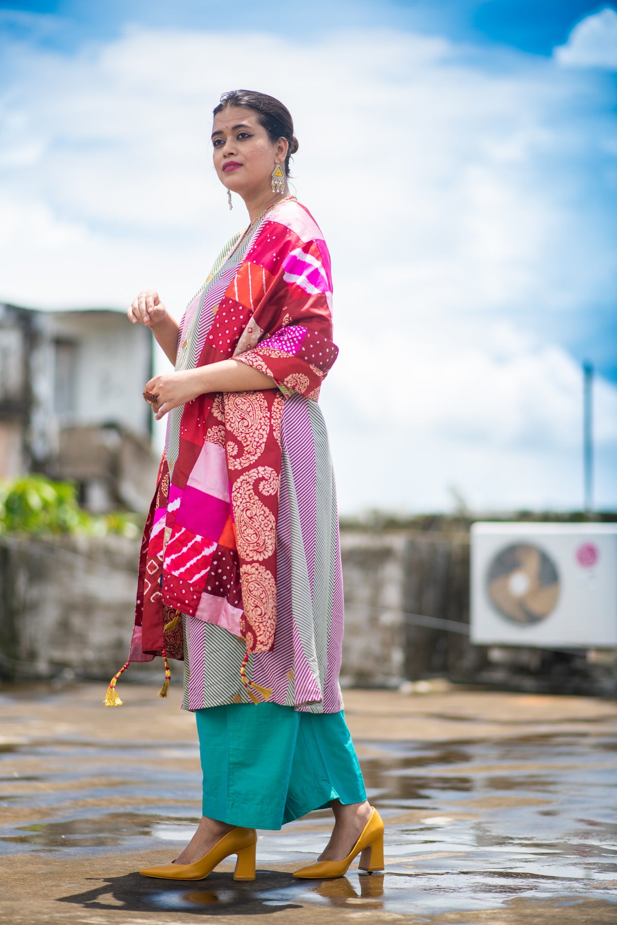 YELLOW-PINK BAARADOZI PATCHWORK REVERSIBLE SILK STOLE