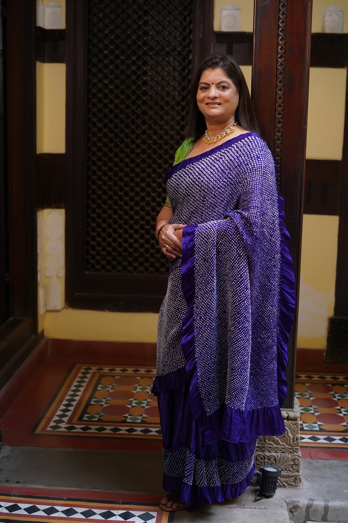 BLUE YIN-YANG HALF FULL HALF EMPTY ETERNAL DOT BANDHANI SILK SAREE