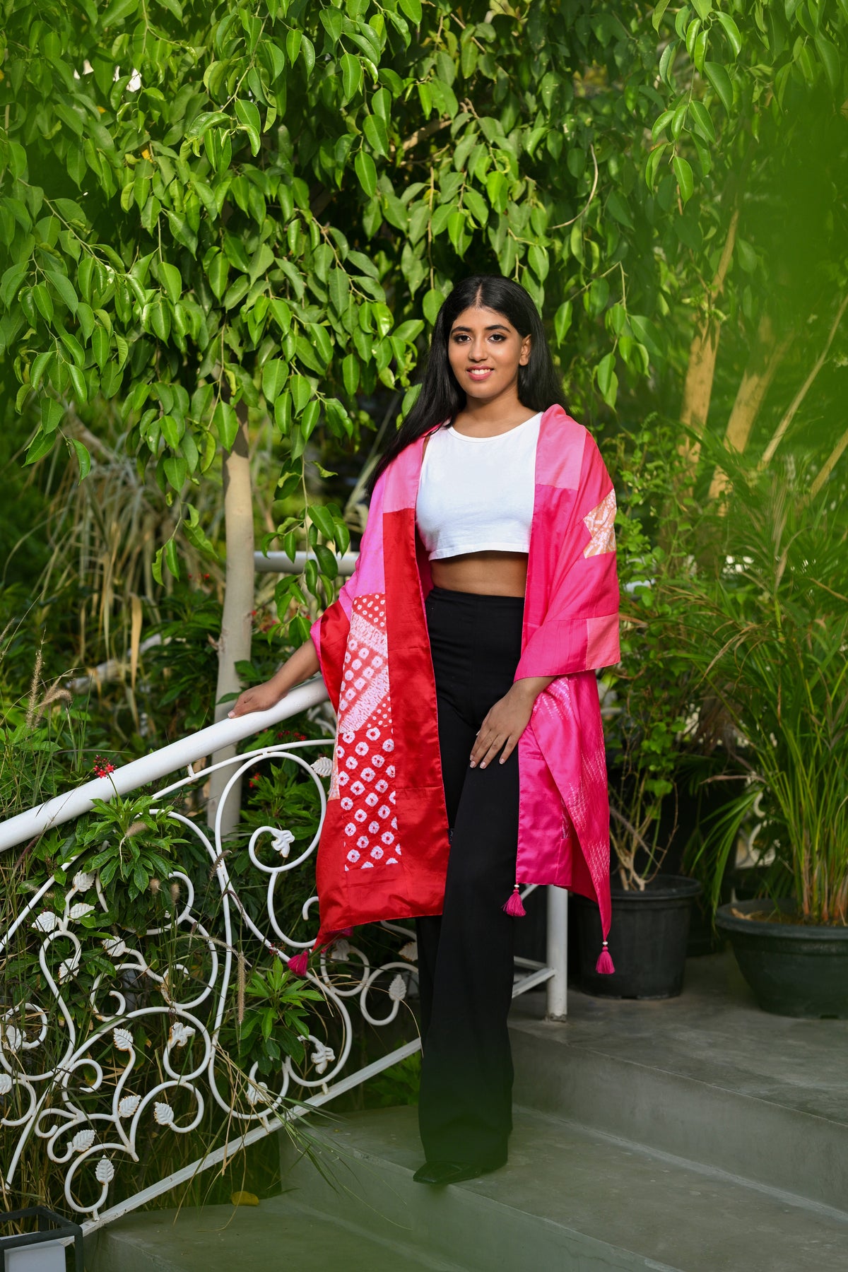 PINK BAARADOZI PATCHWORK REVERSIBLE SILK STOLE WITH TASSELS