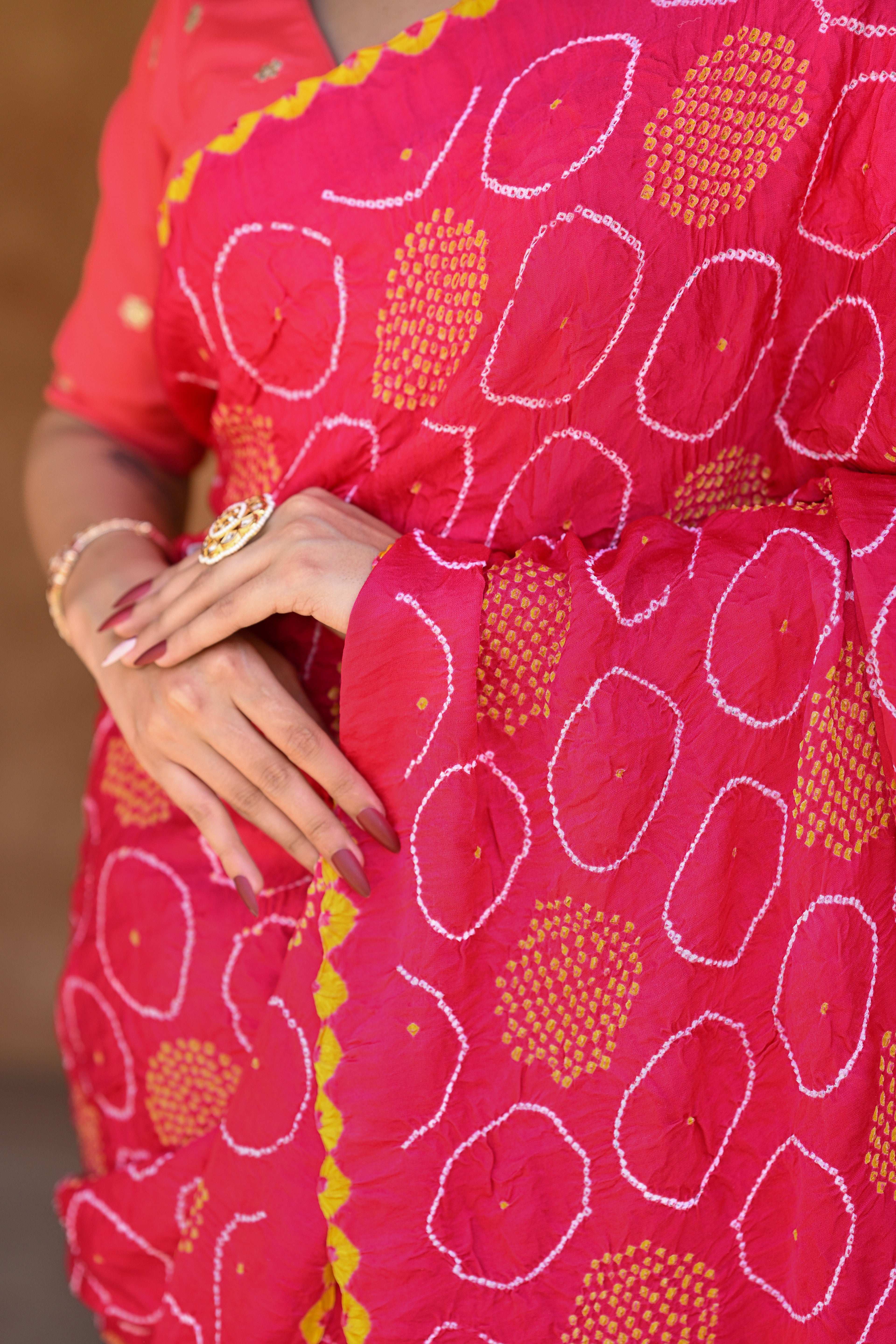 PINK CIRCLE OF THE LIFE SILK BANDHANI SAREE