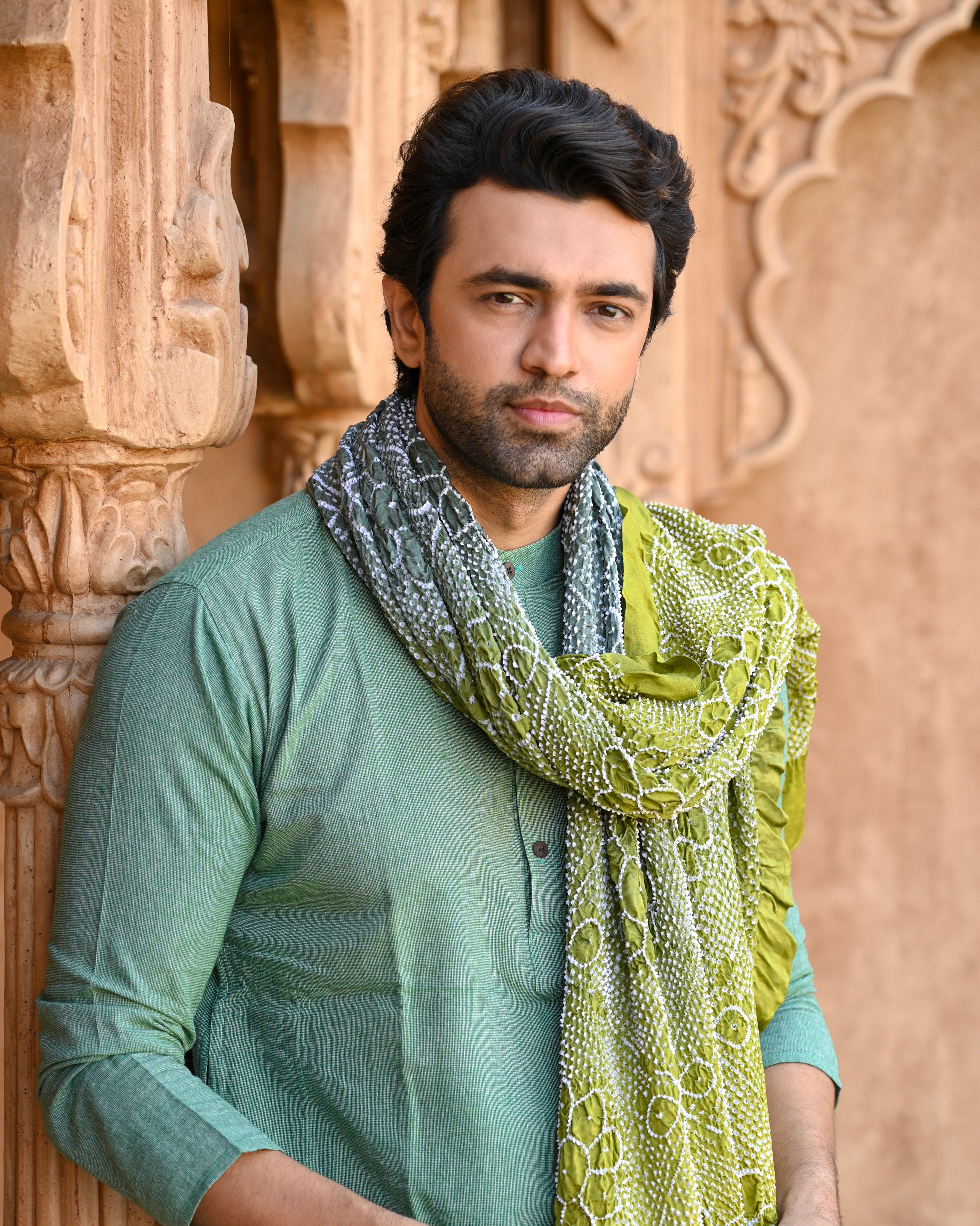 GREY-GREEN POPPY FLOWER BANDHANI SILK DUPATTA