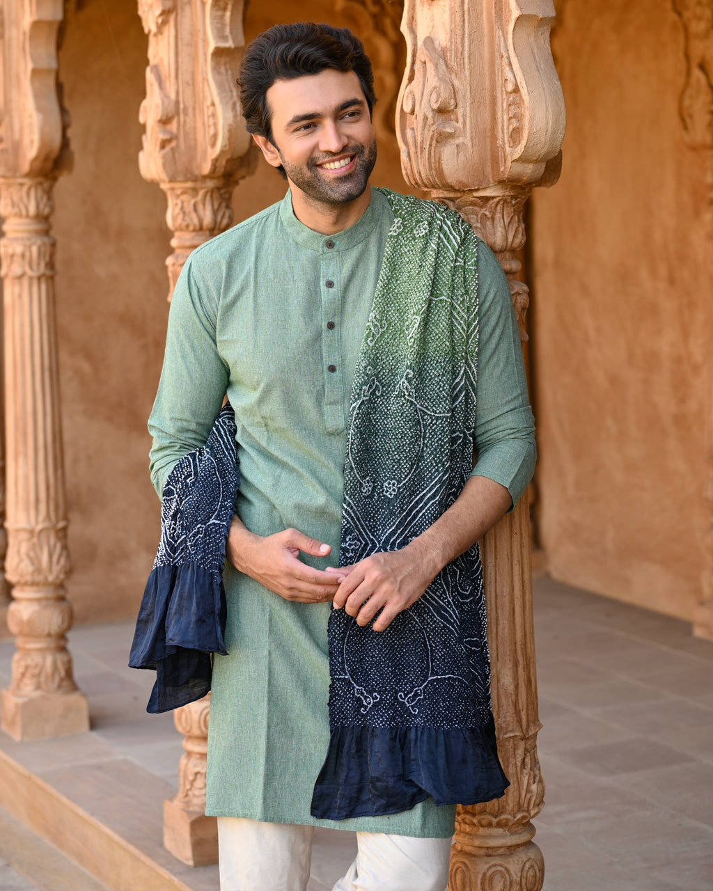 GREEN-NAVY BLUE FLOWER BANDHAANI SILK DUPATTA