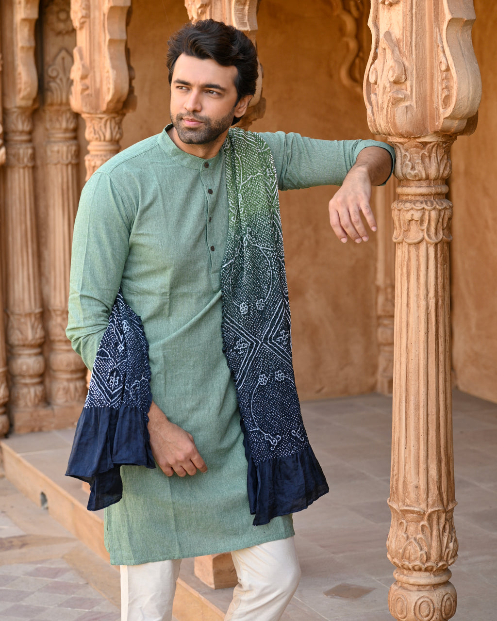 GREEN-NAVY BLUE FLOWER BANDHAANI SILK DUPATTA