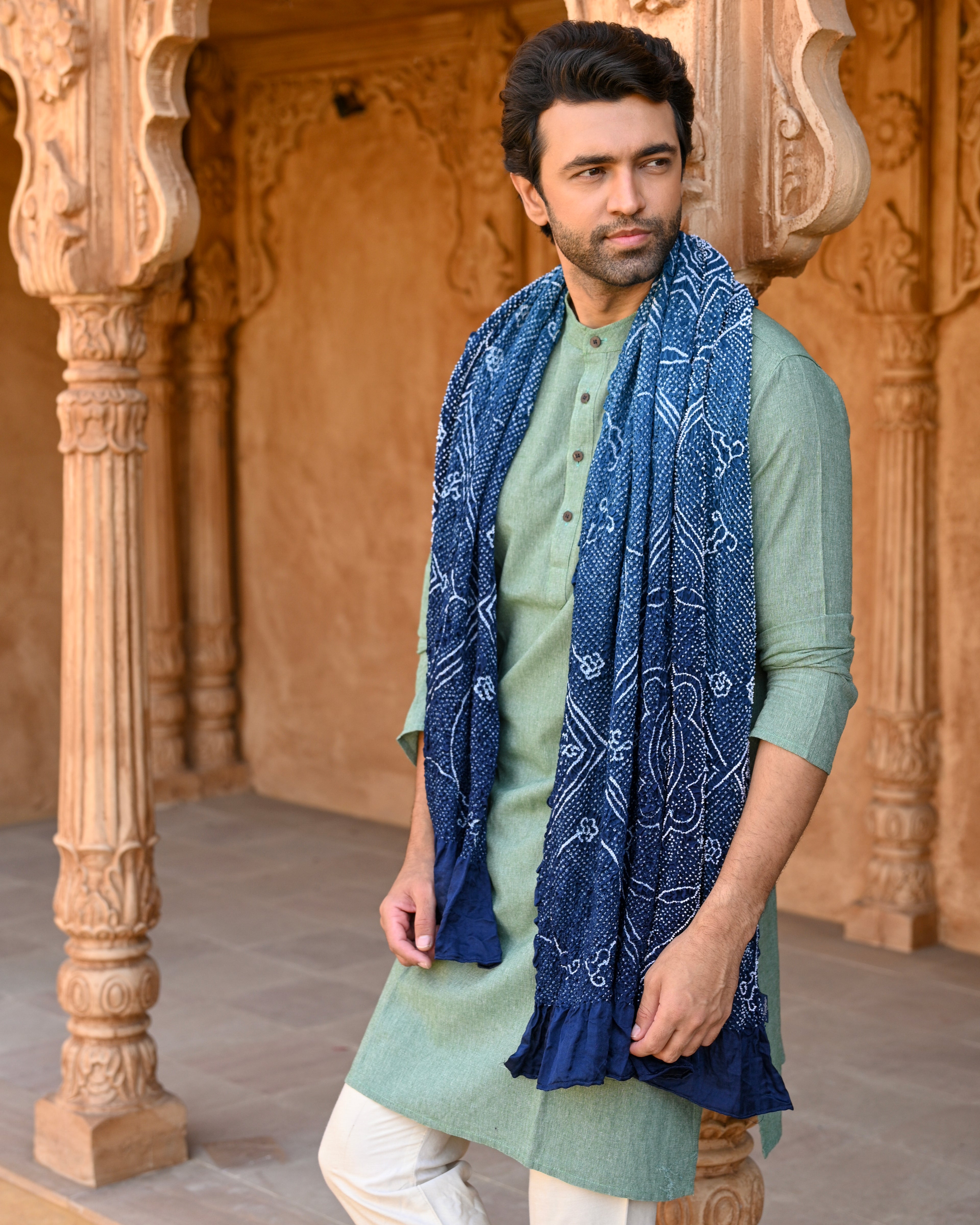 NAVY BLUE FLOWER BANDHANI SILK DUPATTA