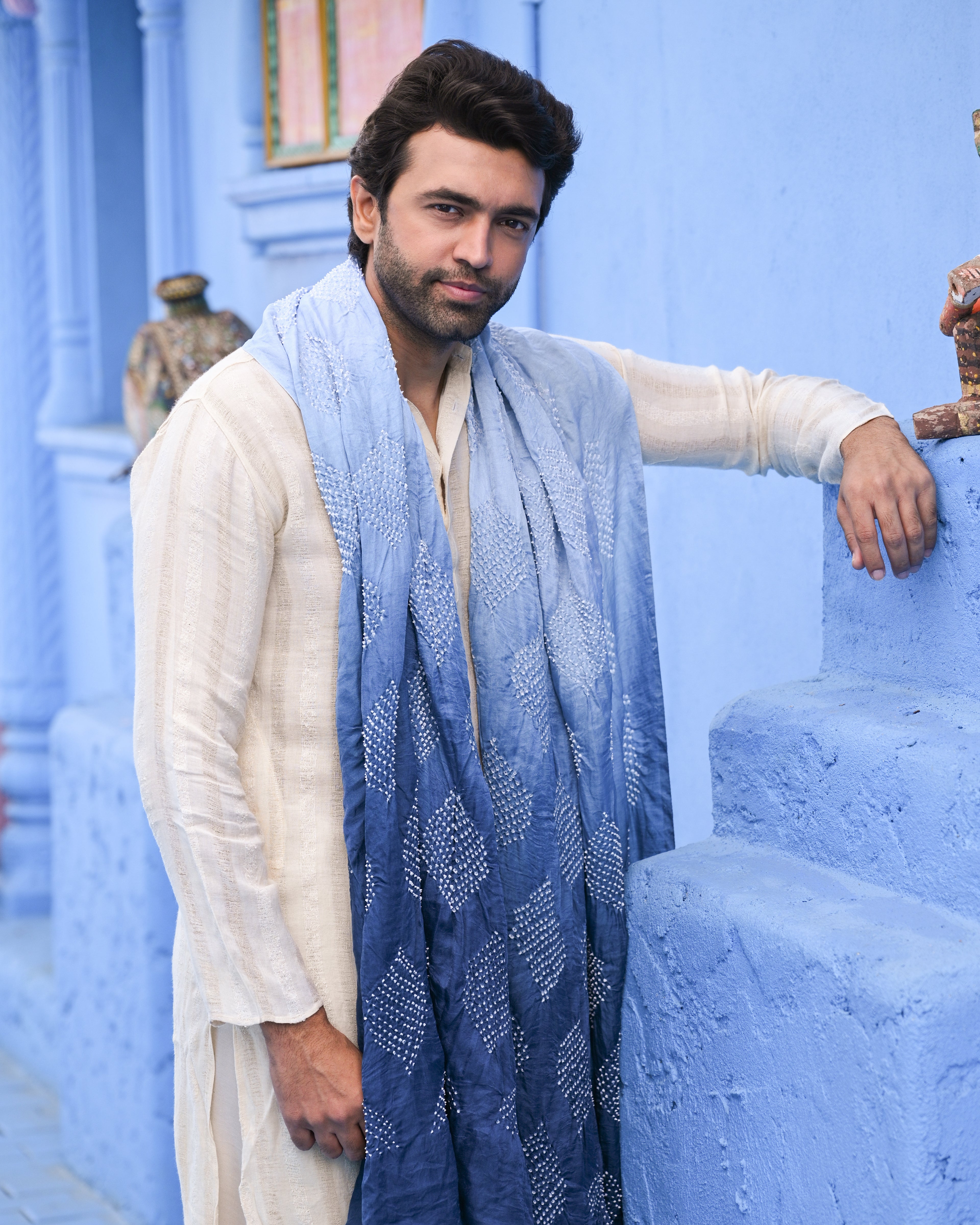 NAVY BLUE GEOMETRIC TEARDROP BANDHANI SILK DUPATTA
