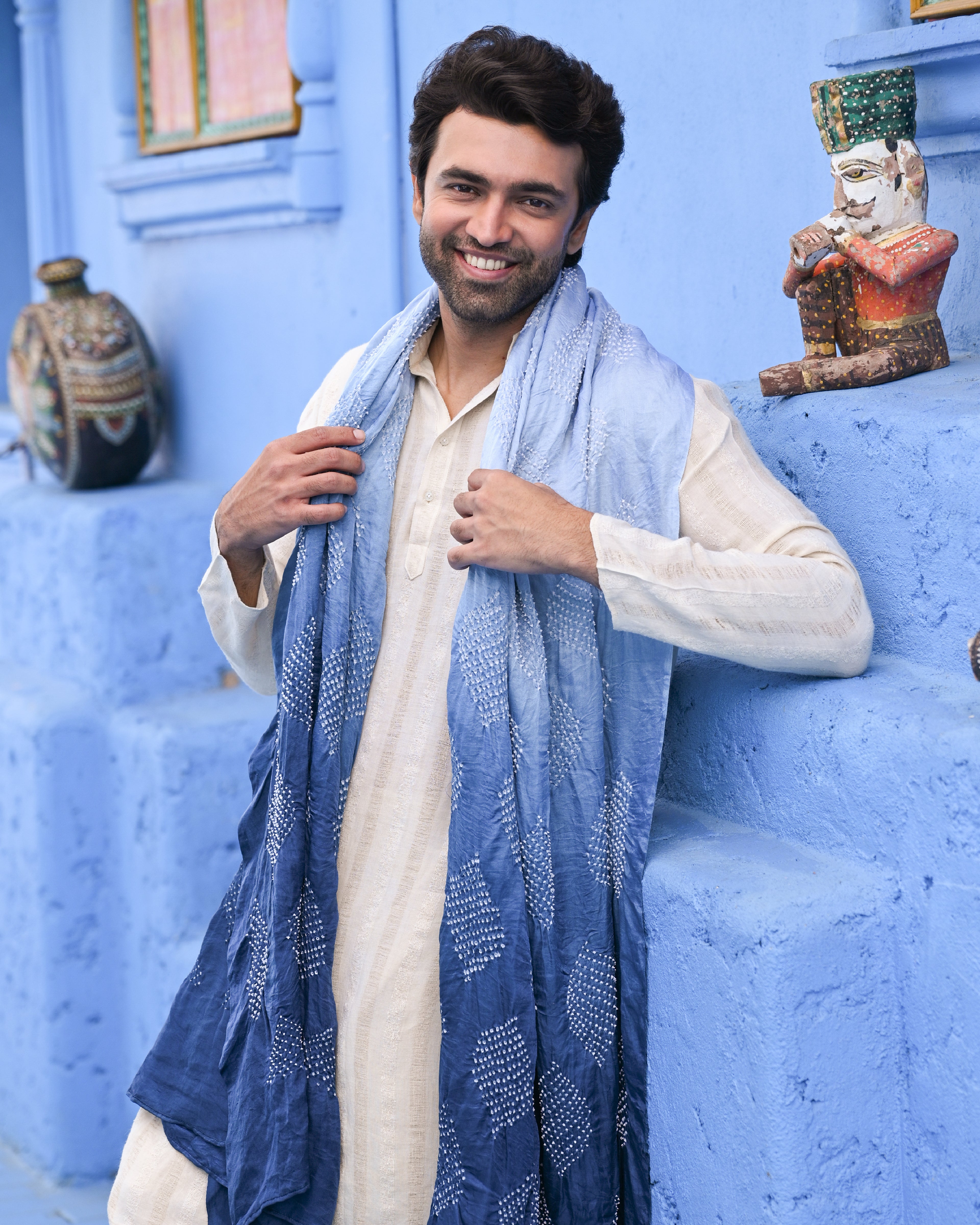 NAVY BLUE GEOMETRIC TEARDROP BANDHANI SILK DUPATTA