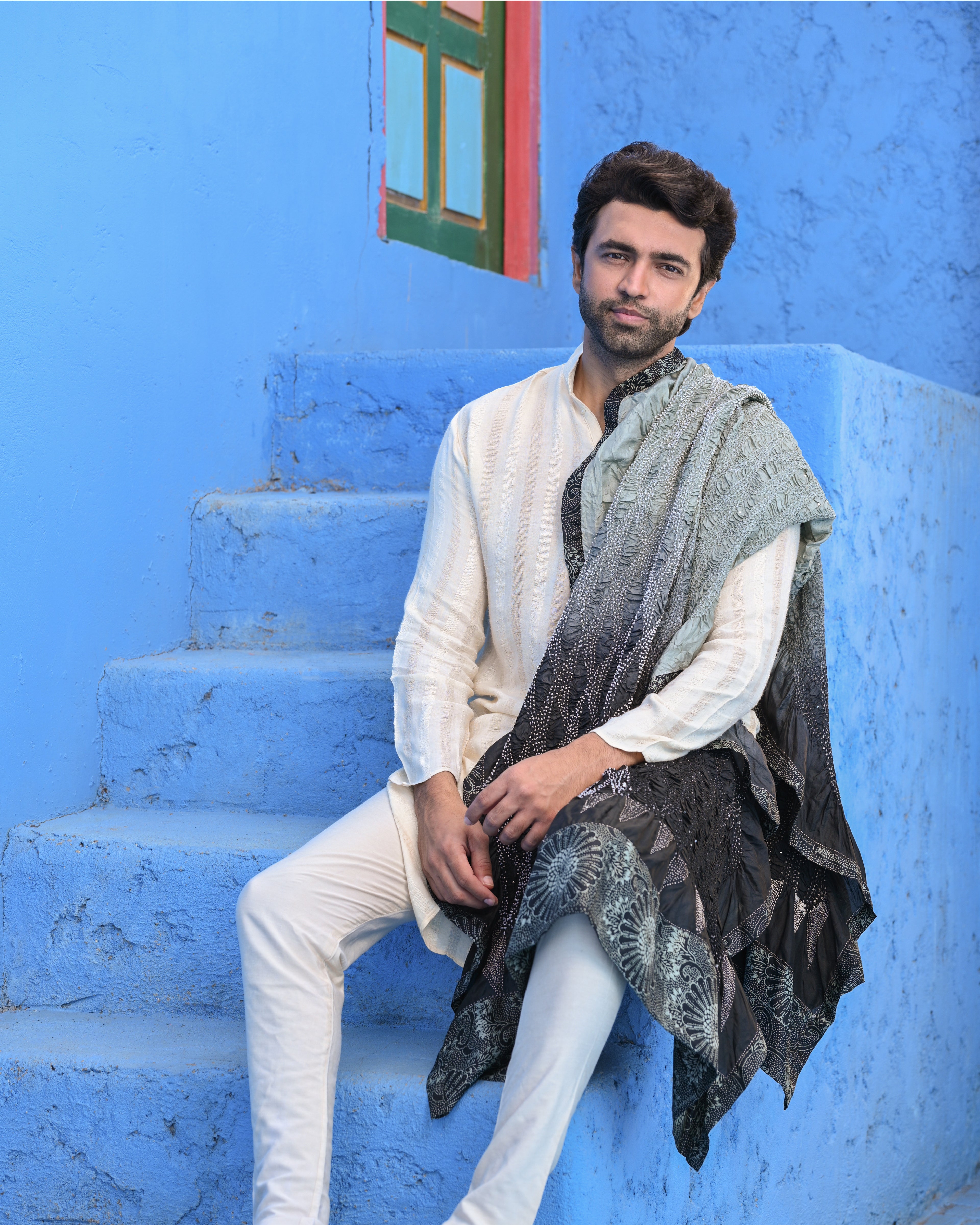 BLACK-GREY TRIANGULAR GEOMETRIC BANDHANI SILK DUPATTA WITH MUKAISH WORK AND SILK BORDER