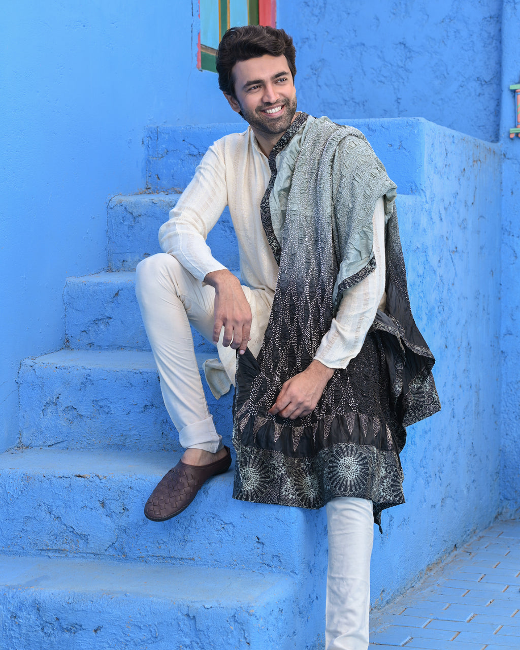 BLACK-GREY TRIANGULAR GEOMETRIC BANDHANI SILK DUPATTA WITH MUKAISH WORK AND SILK BORDER