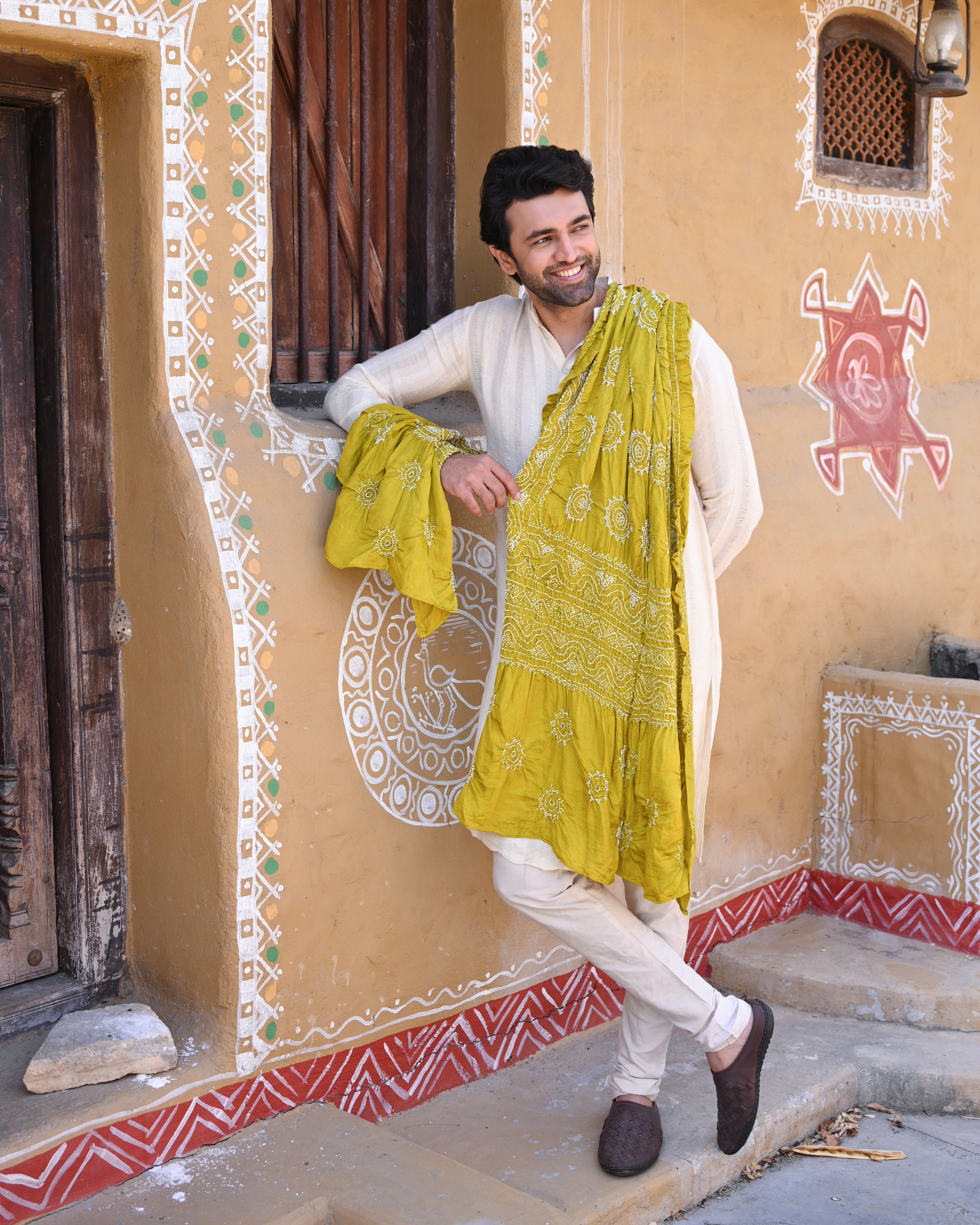 MUSTARD YELLOW CLASSIC TRADITIONAL LADDU BANDHANI SILK DUPATTA
