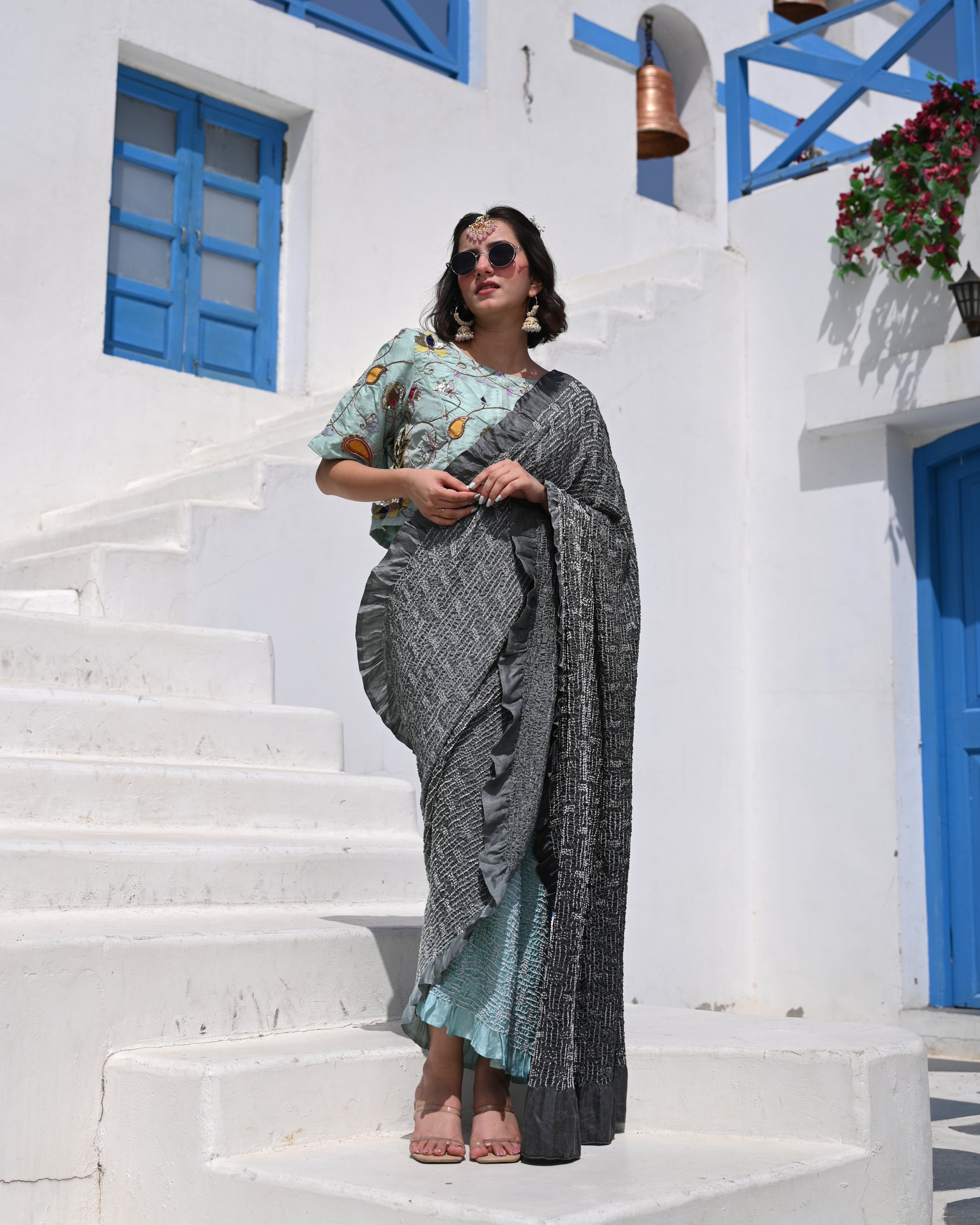 BLUE-GREY BROKEN LINES GEOMETRIC BANDHANI SILK SAREE