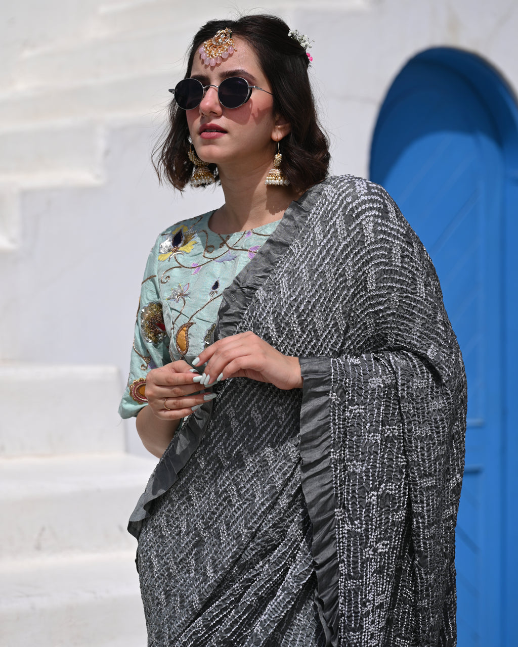 BLUE-GREY BROKEN LINES GEOMETRIC BANDHANI SILK SAREE