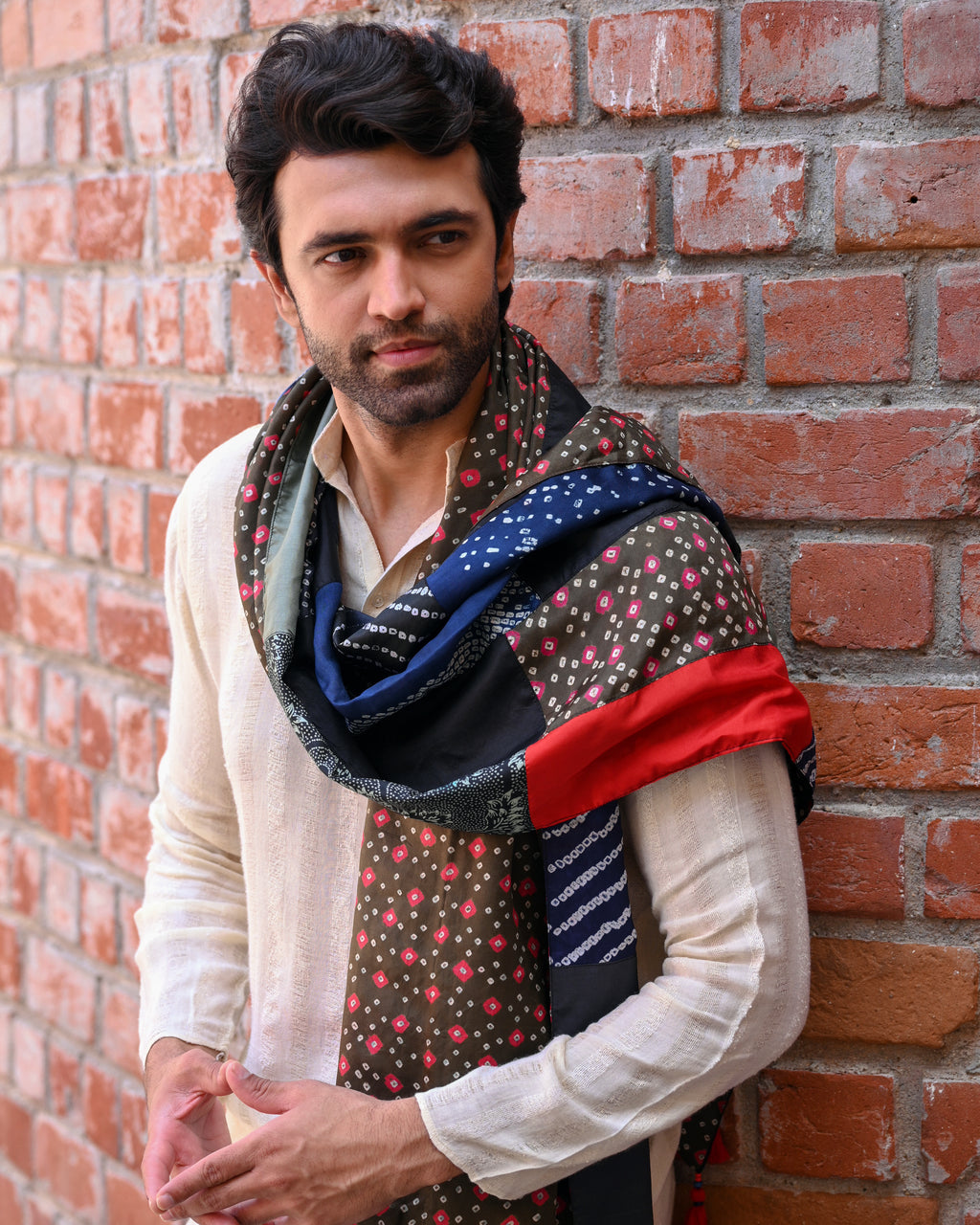 BLACK RED BAARADOZI PATCHWORK REVERSIBLE SILK STOLE