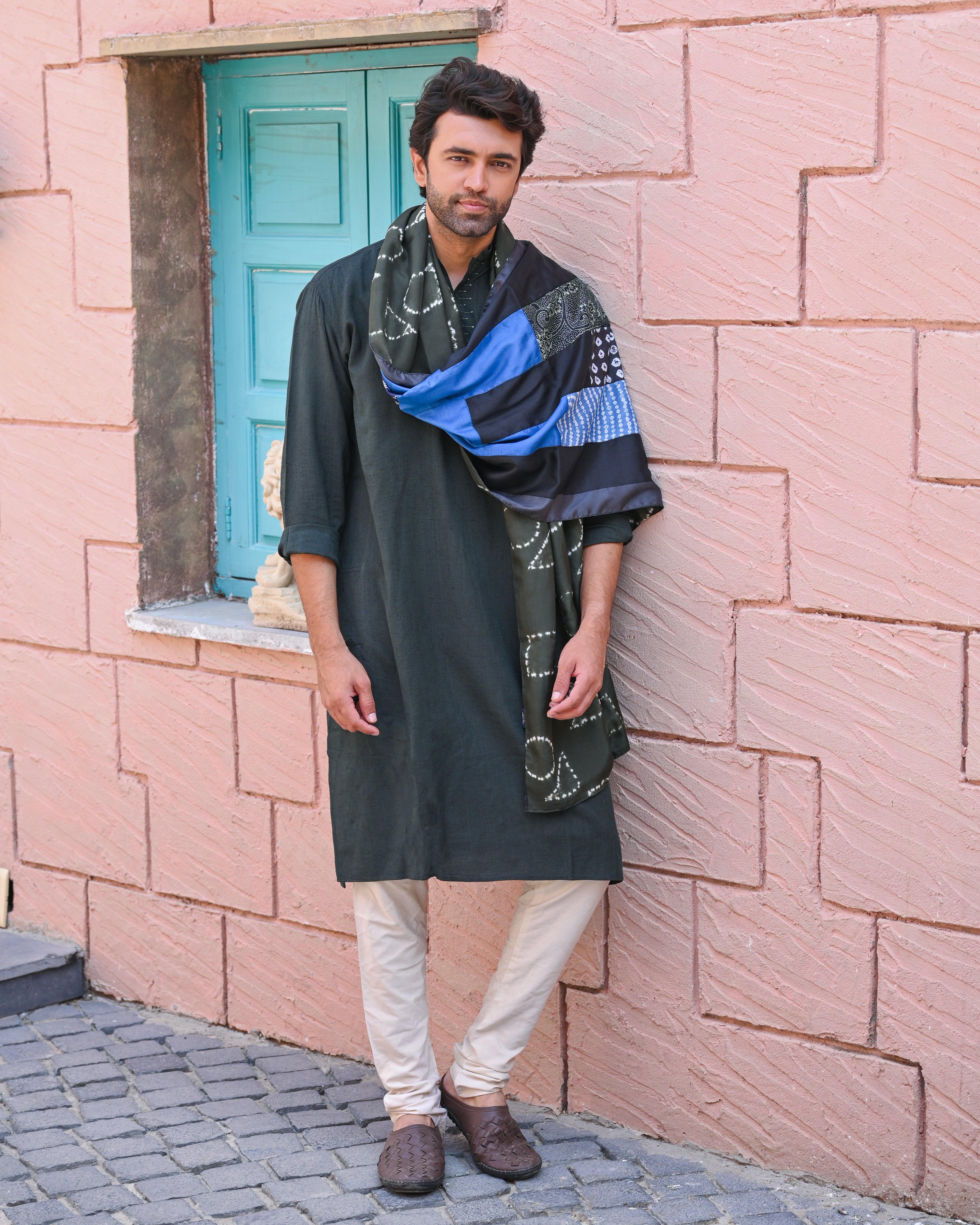 BLUE-BLACK BAARADOZI PATCHWORK REVERSIBLE SILK STOLE