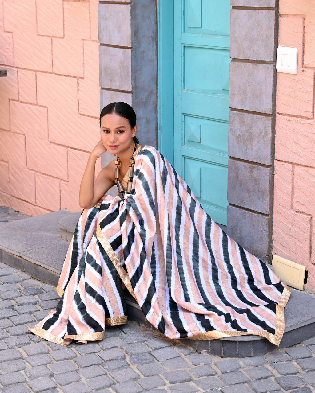 GREY-WHITE LEHERIYA SAREE WITH SILK LACE