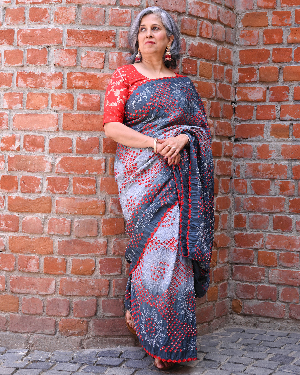 GREY SUNFLOWER BANDHANI SILK SAREE