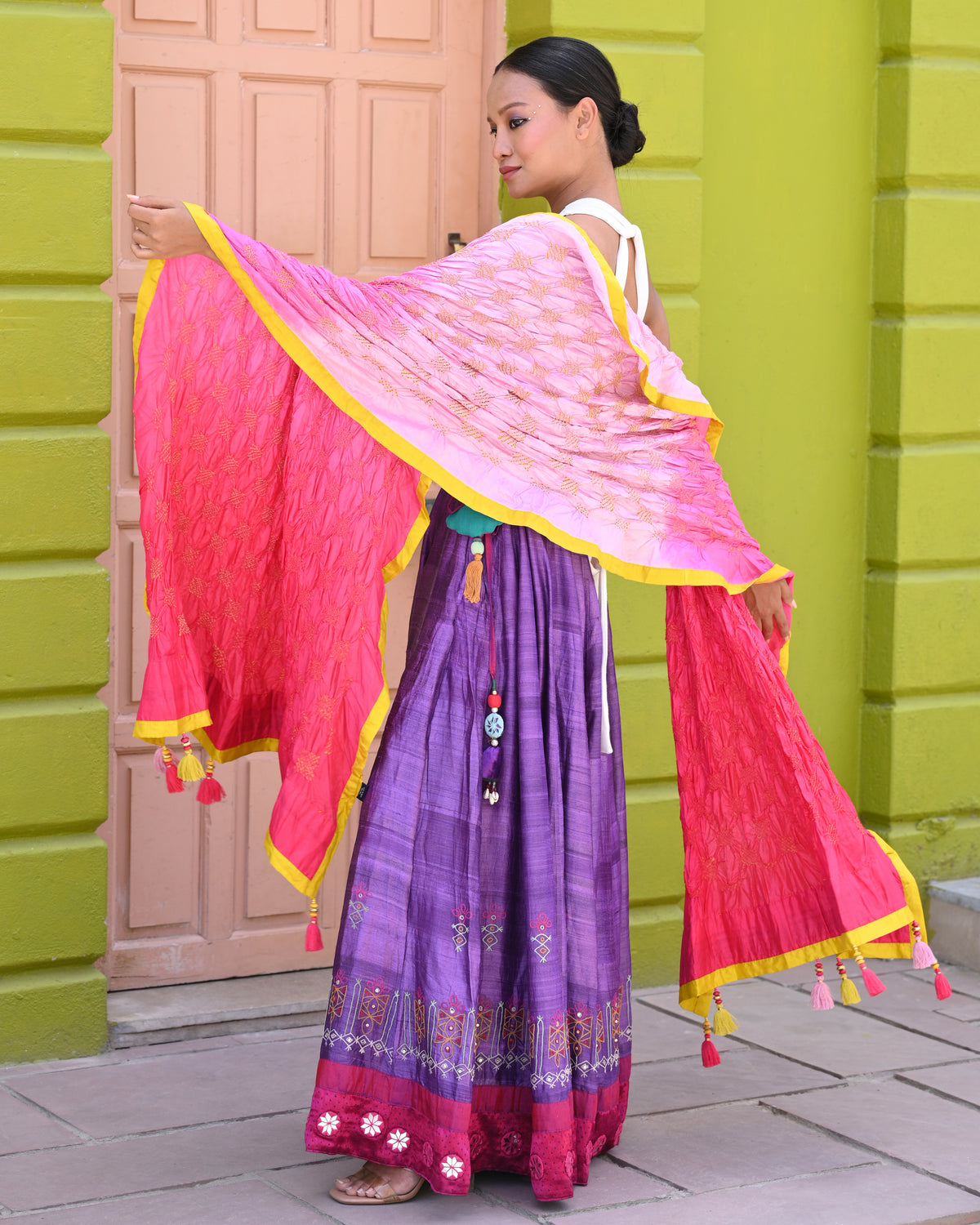 GEOMETRIC BANDHANI SILK DUPATTA WITH EMBROIDERED BORDER AND TASSELS PINK