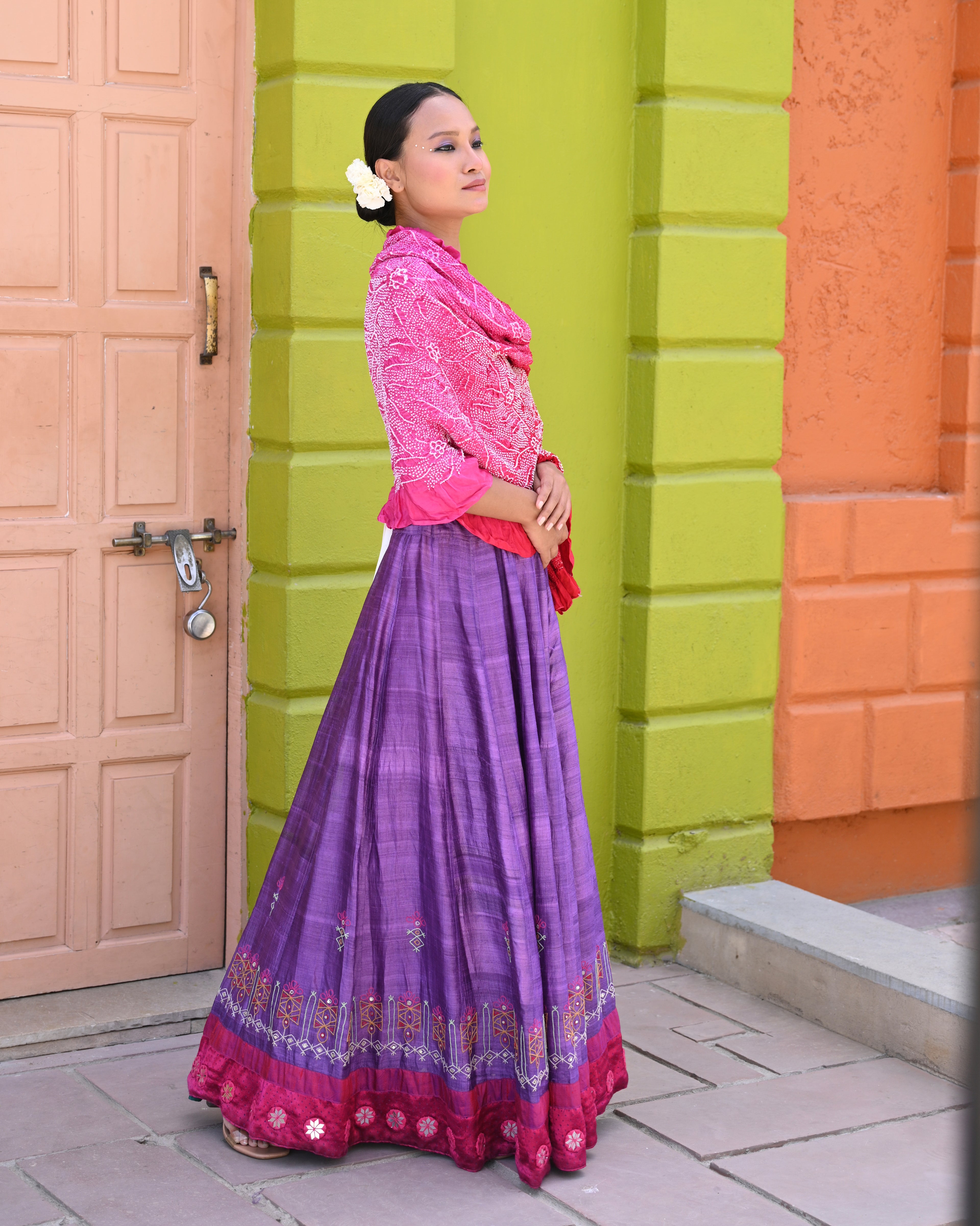 PINK-RED FLOWER BANDHANI SILK DUPATTA