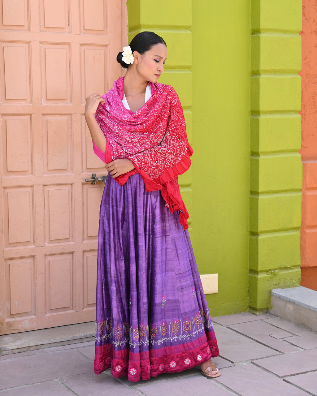 PINK-RED FLOWER BANDHANI SILK DUPATTA