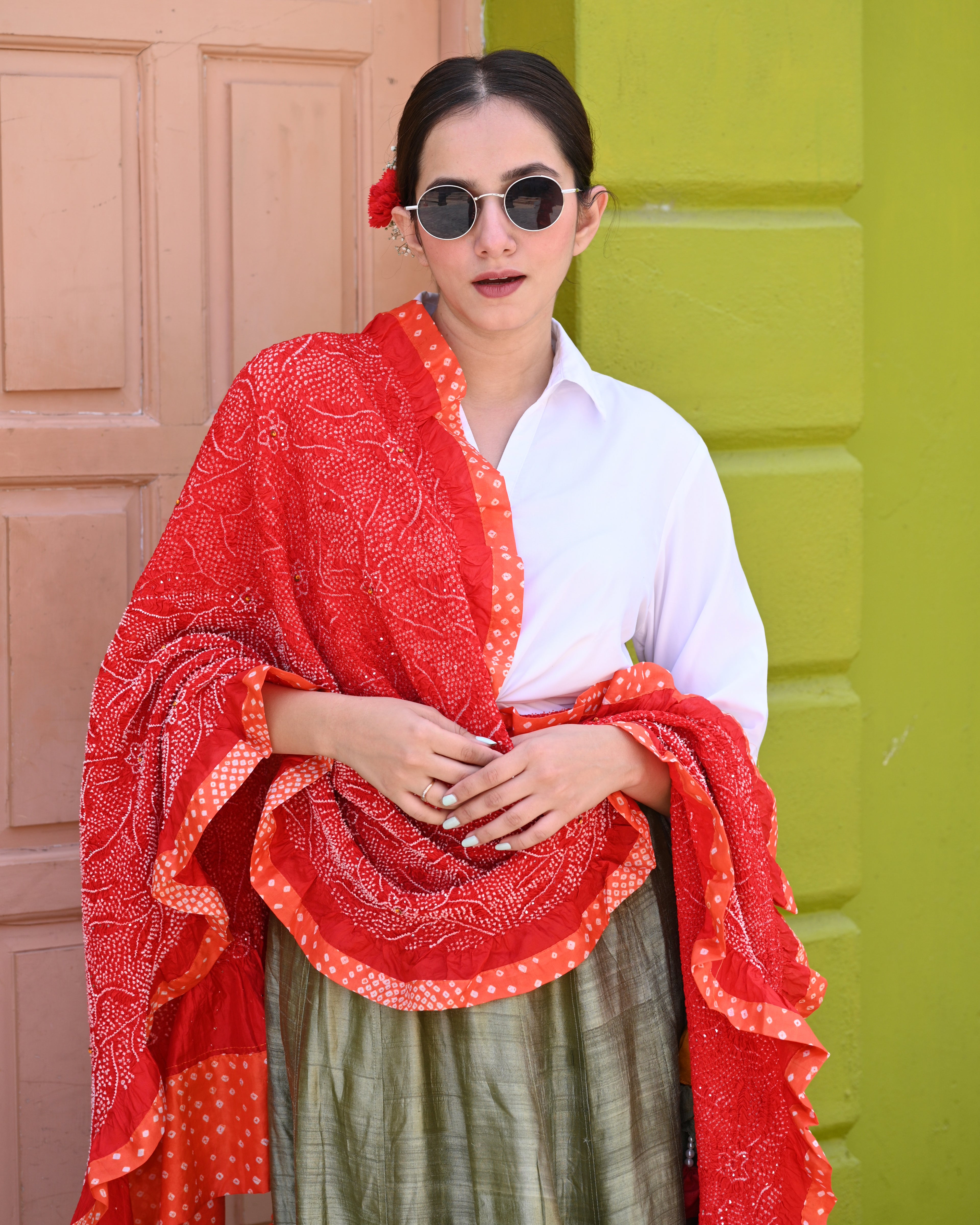 RED FLOWER BANDHANI SILK DUPATTA WITH SILK BORDER AND TASSELS
