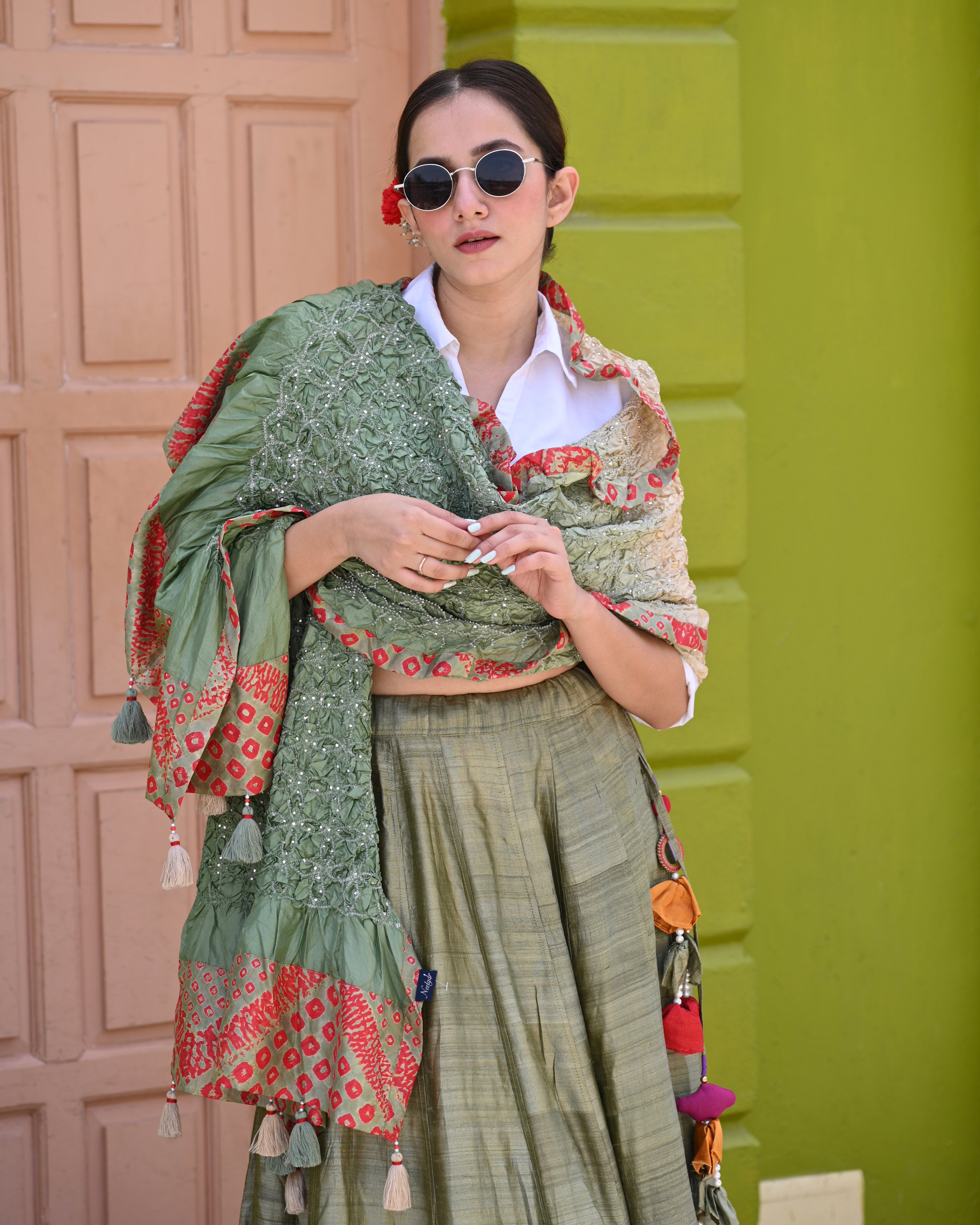 LIGHT GREEN FLOWER BANDHANI SILK DUPATTA WITH BORDER AND TASSELS