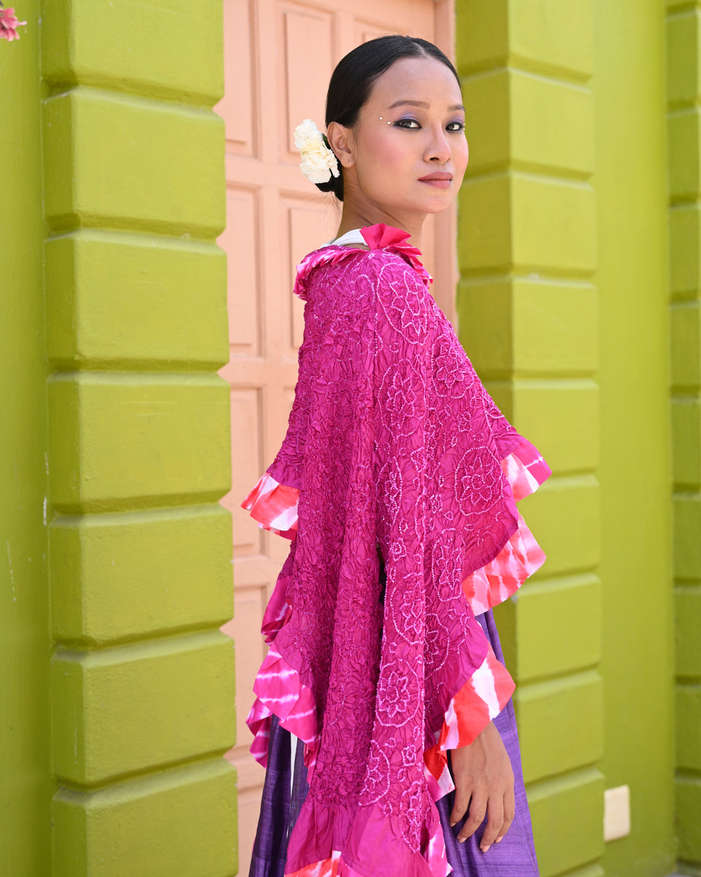 PINK FLOWER BANDHANI SILK DUPATTA WITH LEHERIYA BORDER