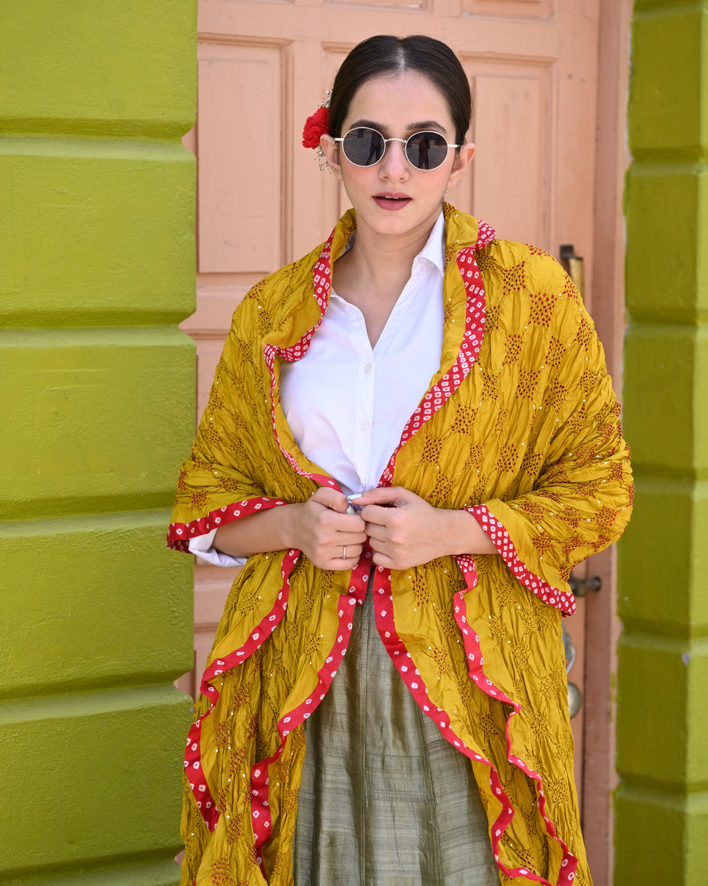 YELLOW SQUARE GEOMETRIC BANDHANI SILK DUPATTA WITH SILK BORDER AND TASSELS