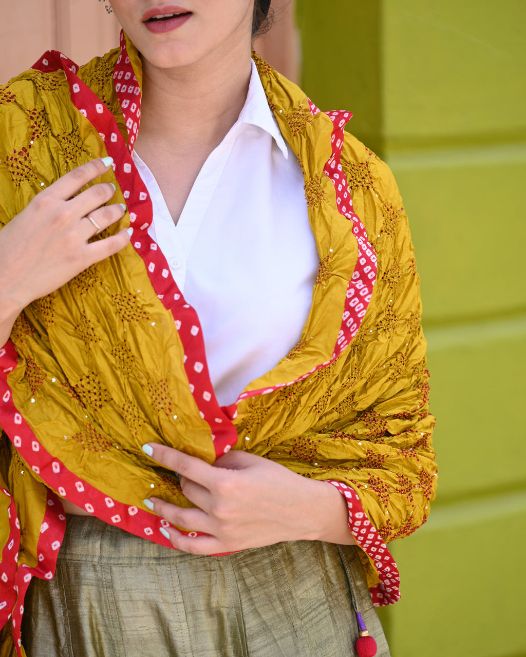 YELLOW SQUARE GEOMETRIC BANDHANI SILK DUPATTA WITH SILK BORDER AND TASSELS