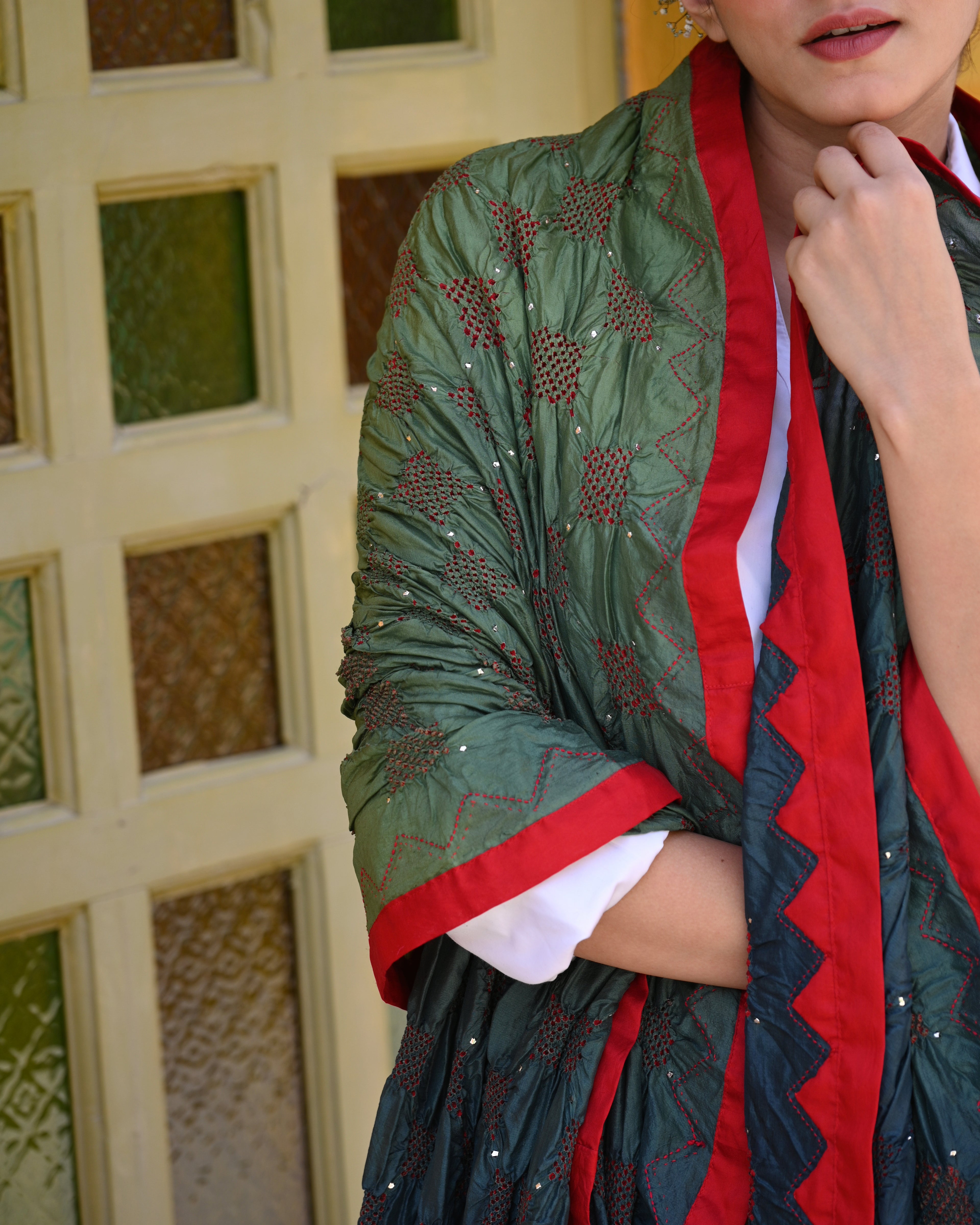 BLUE-GREEN SQUARE GEOMETRIC BANDHANI SILK DUPATTA WITH APPLIQUE BORDER AND TASSELS