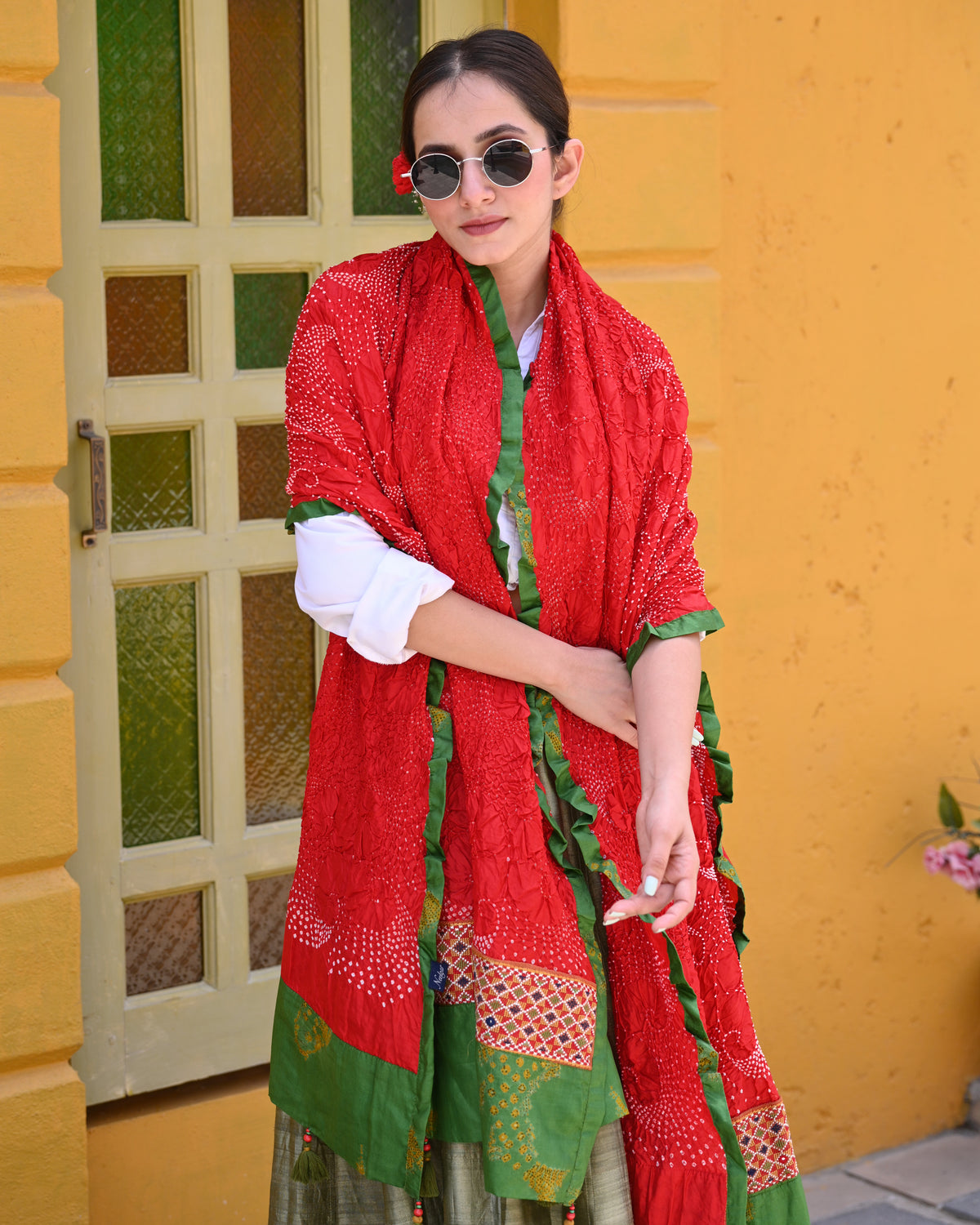 PAISLEY BANDHANI SILK DUPATTA RED