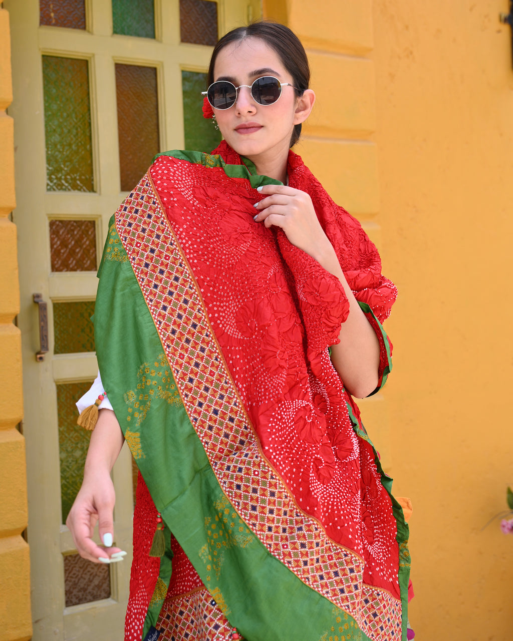 PAISLEY BANDHANI SILK DUPATTA RED
