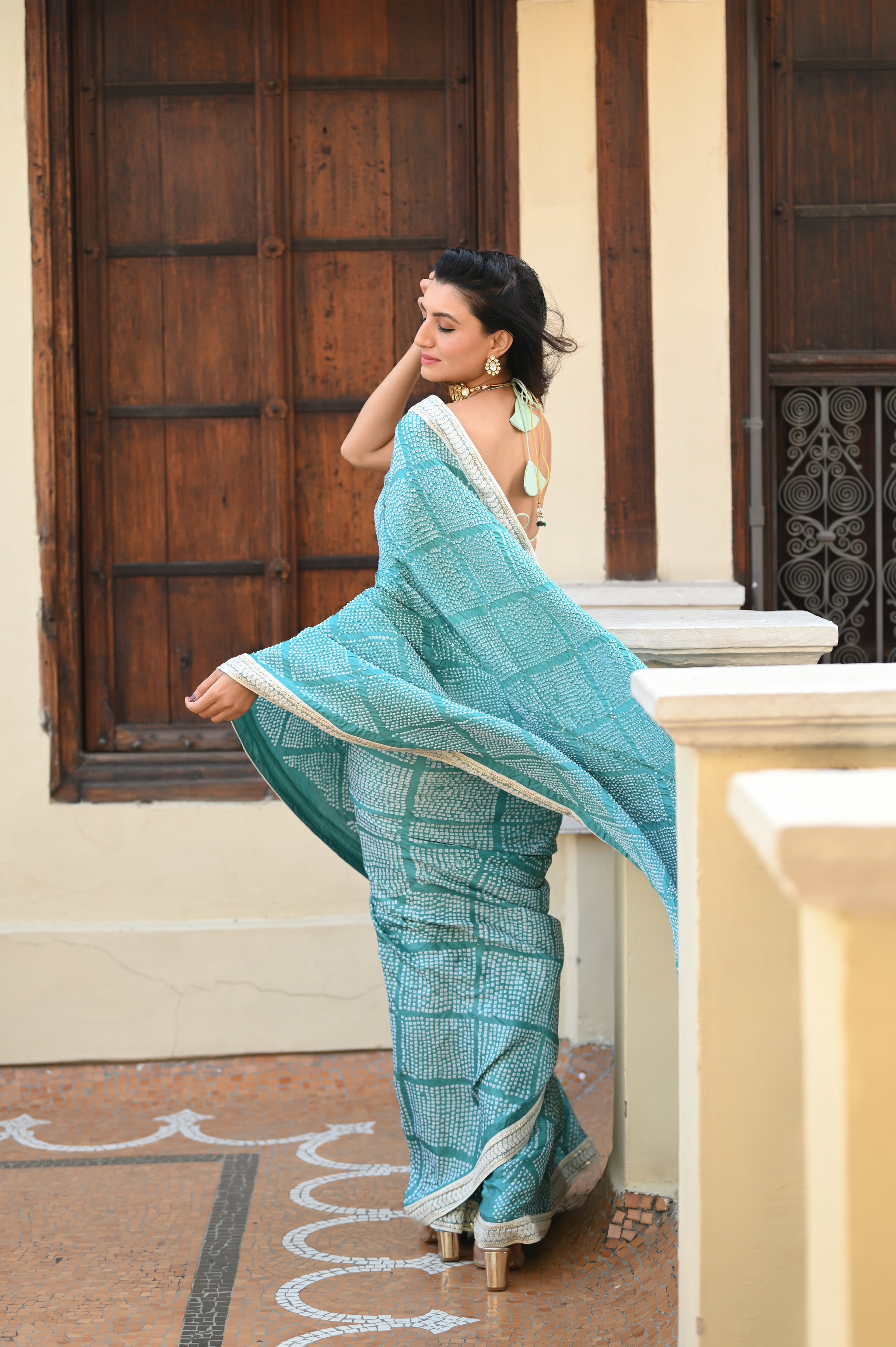 LIGHT BLUE DIAMOND GEOMETRIC BANDHANI SILK SAREE WITH LACE BORDER AND TASSELS