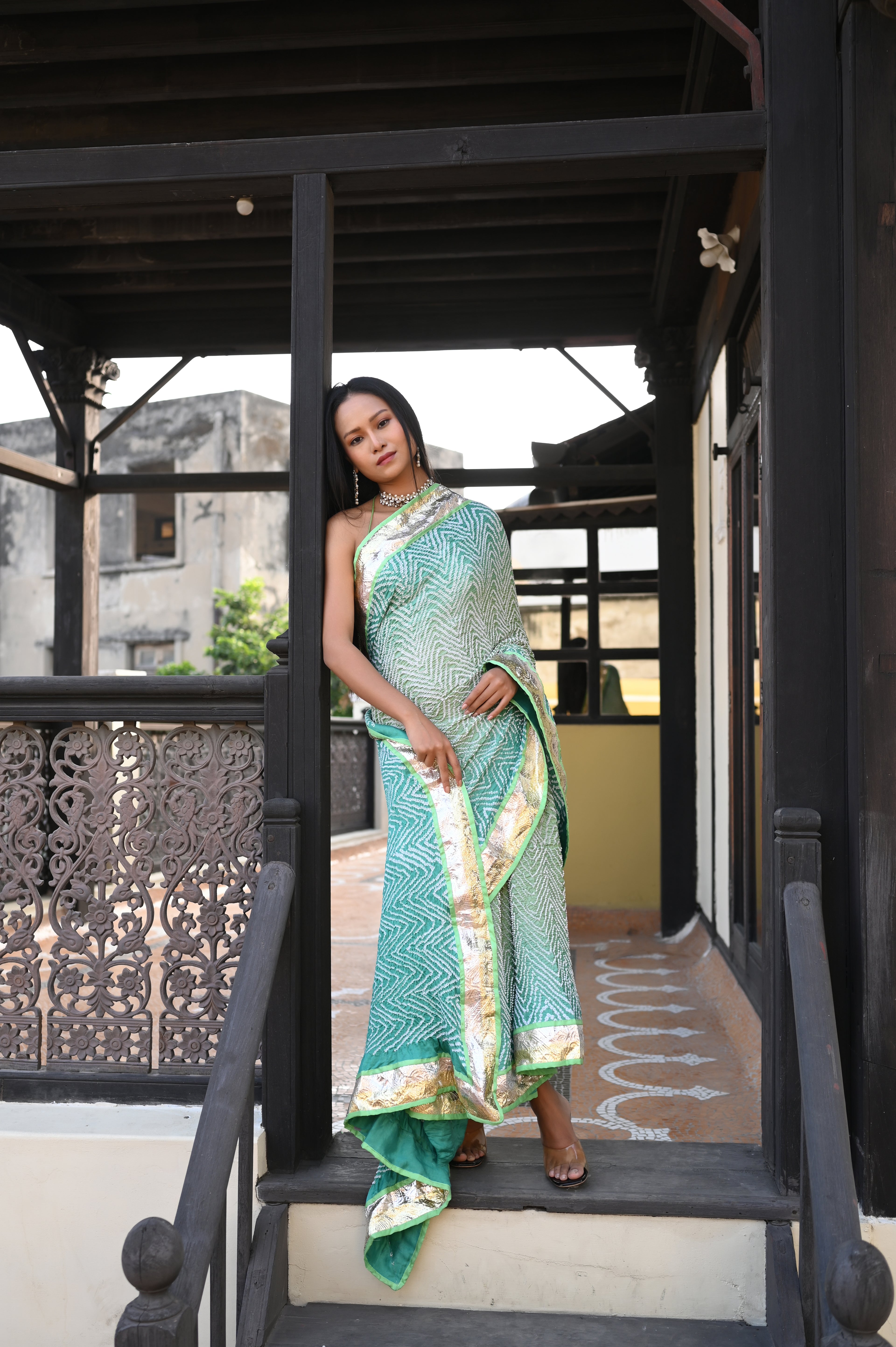 LIGHT GREEN F12 CHEVRON BANDHANI SILK SAREE WITH LAMPI BORDER AND TASSELS