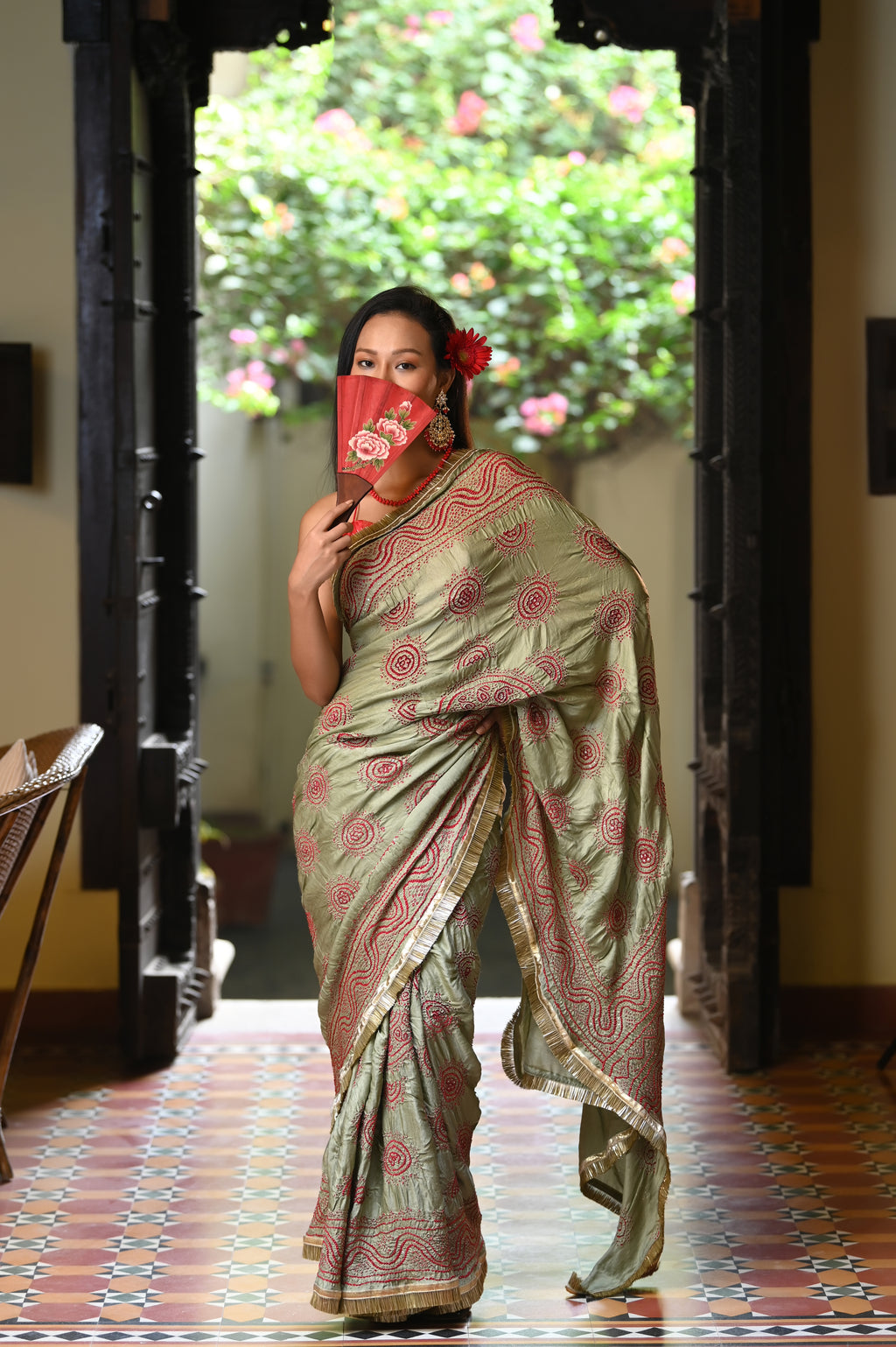 LIGHT GREEN CLASSIC TRADITIONAL LADDU BANDHANI SILK SAREE WITH MUKAISH WORK AND KIRAN BORDER