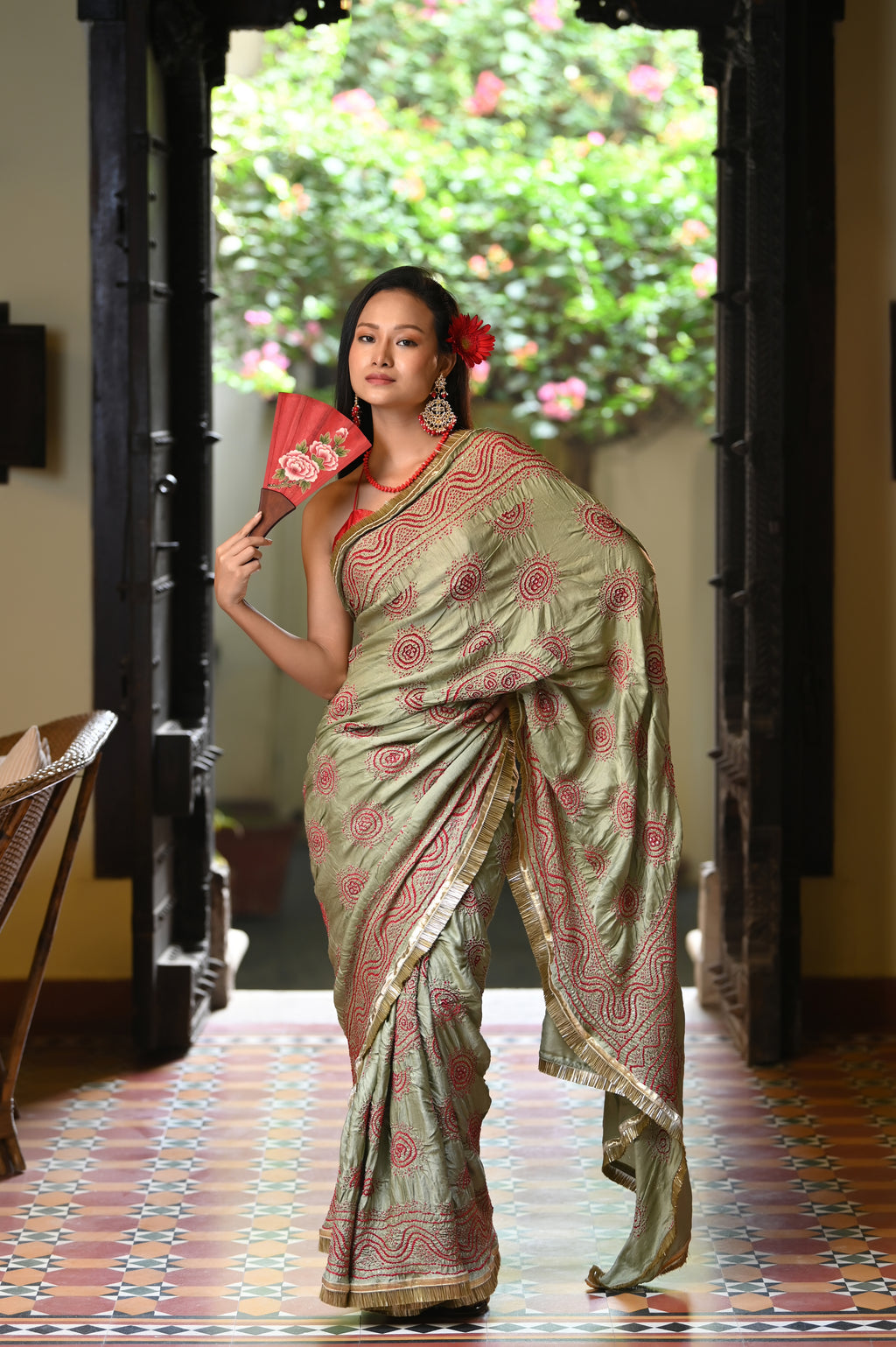 LIGHT GREEN CLASSIC TRADITIONAL LADDU BANDHANI SILK SAREE WITH MUKAISH WORK AND KIRAN BORDER