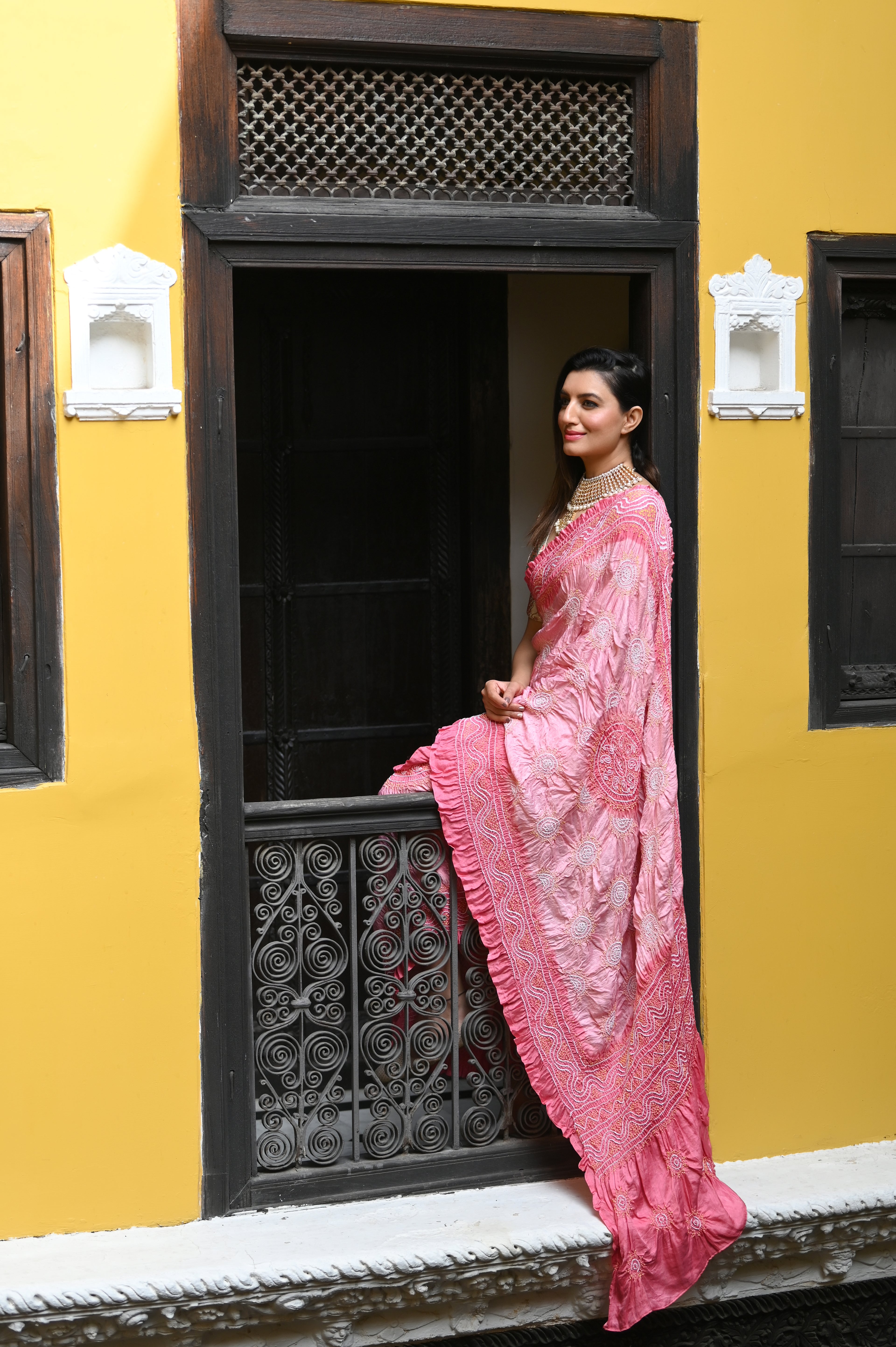 LIGHT PINK CLASSIC TRADITIONAL LADDU BANDHANI SAREE