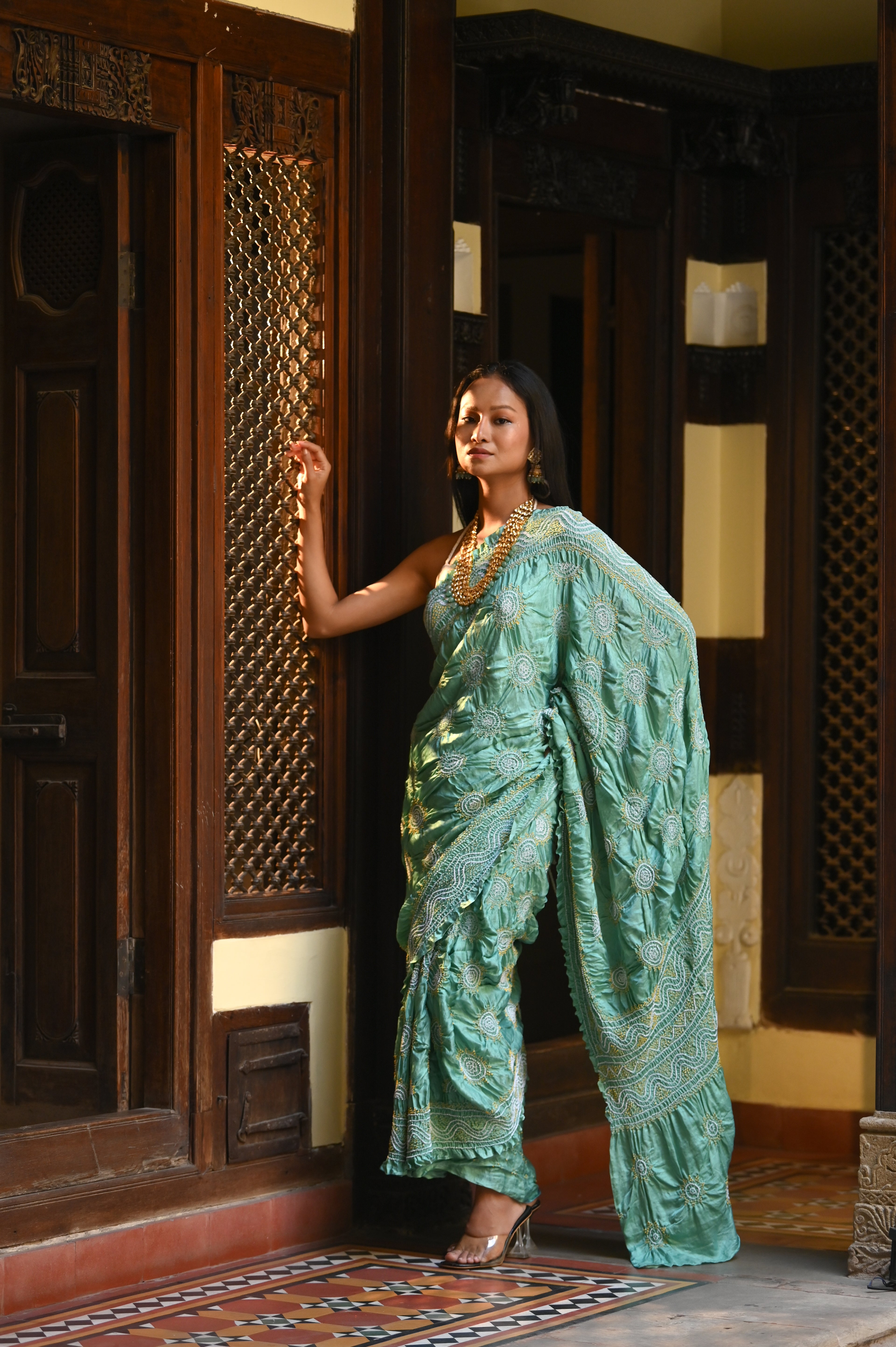 LIGHT GREEN CLASSIC TRADITIONAL LADDU BANDHANI SILK SAREE