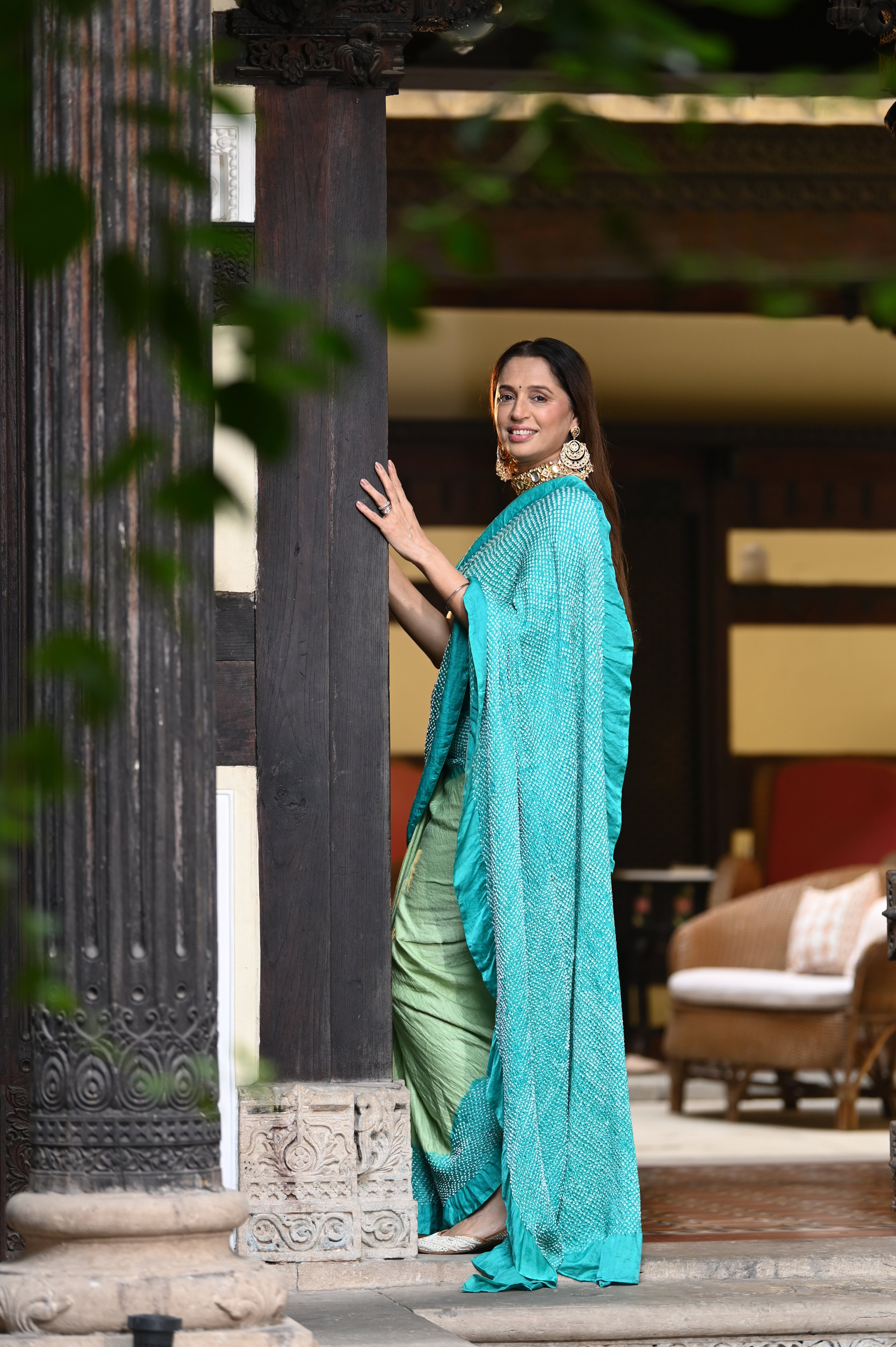 GREEN-BLUE YIN-YANG HALF FULL HALF EMPTY ETERNAL DOT BANDHANI SILK SAREE