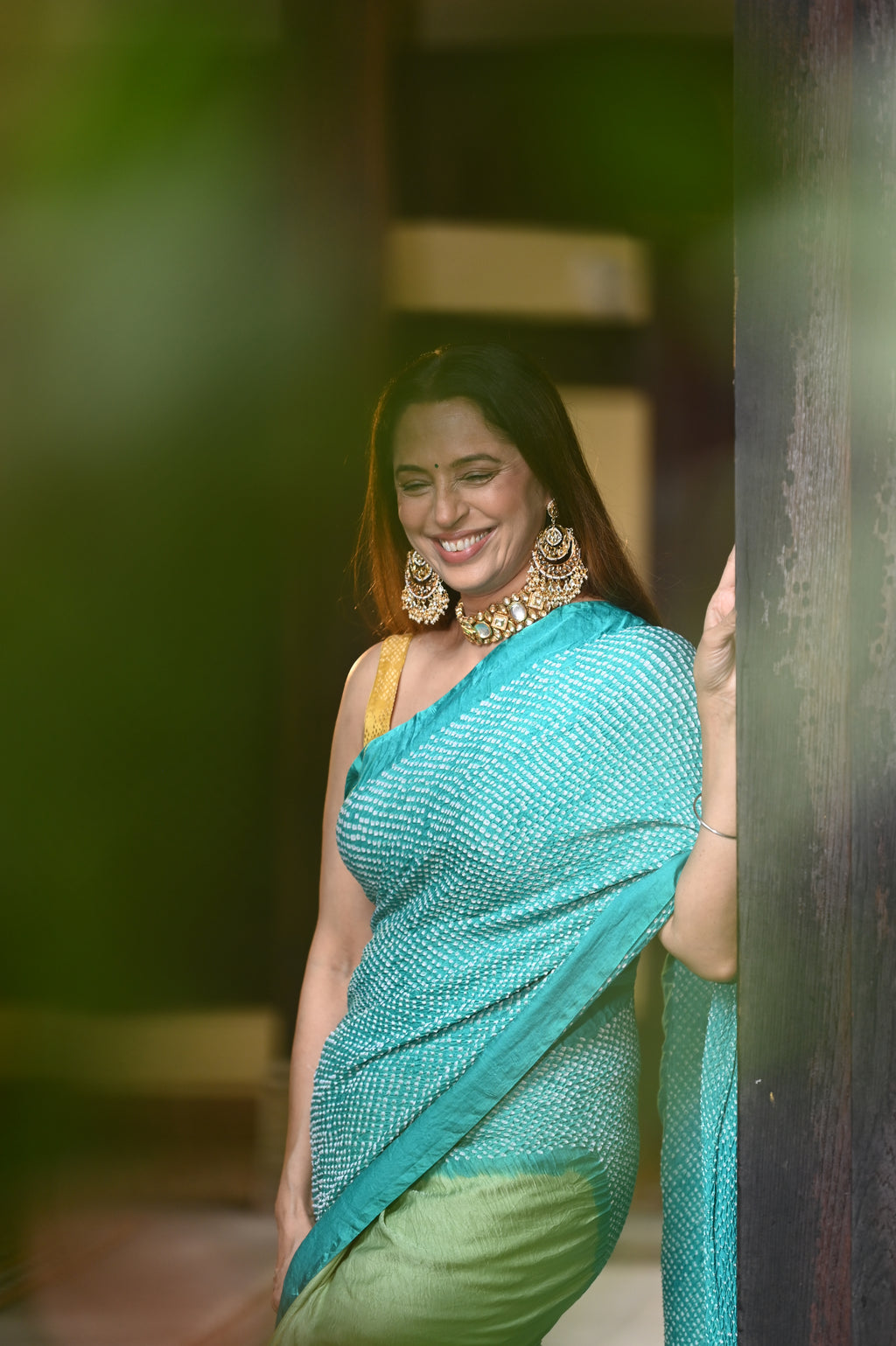GREEN-BLUE YIN-YANG HALF FULL HALF EMPTY ETERNAL DOT BANDHANI SILK SAREE