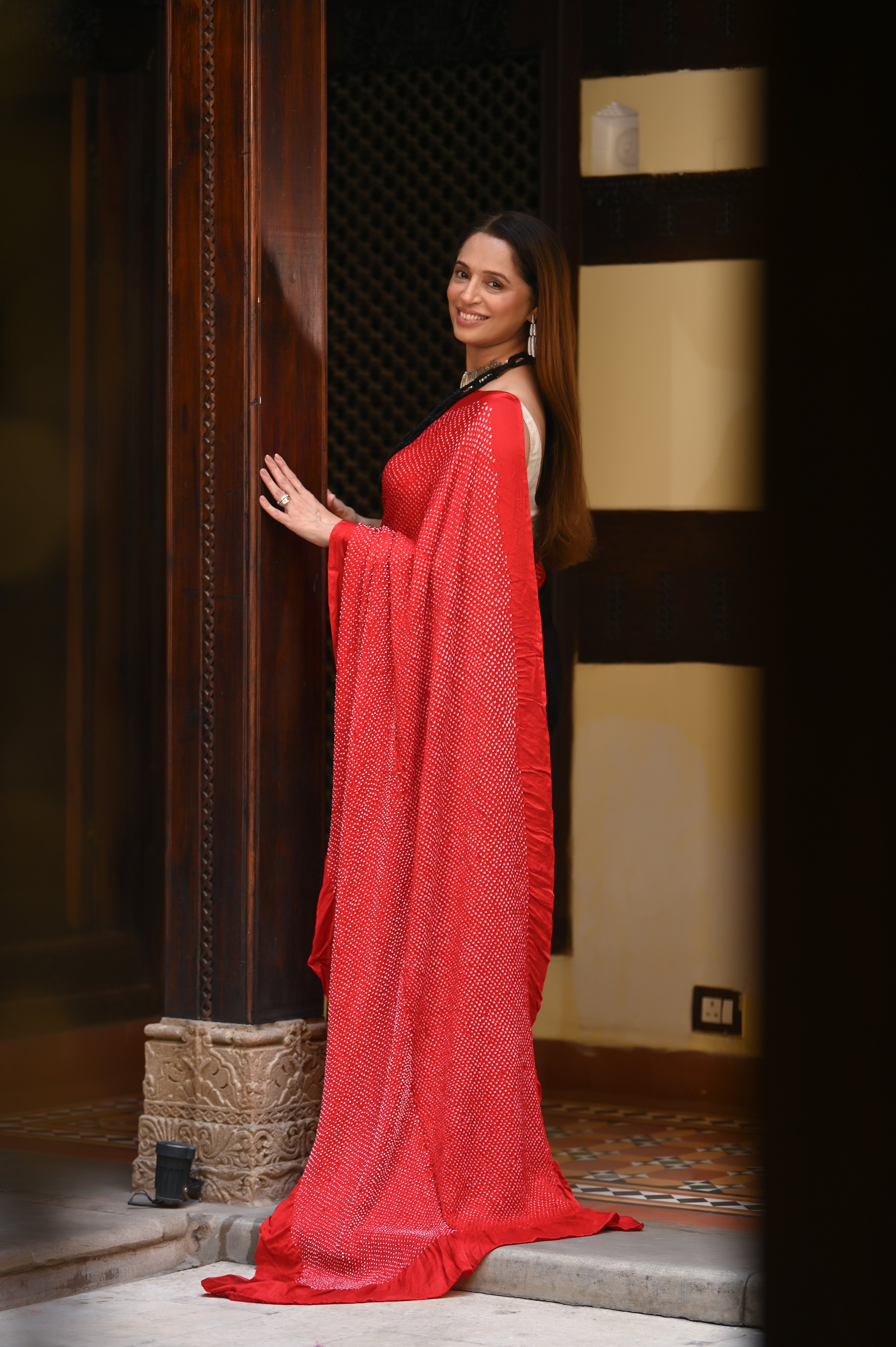 RED-BLACK YIN-YANG HALF FULL HALF EMPTY ETERNAL DOT BANDHANI SILK SAREE