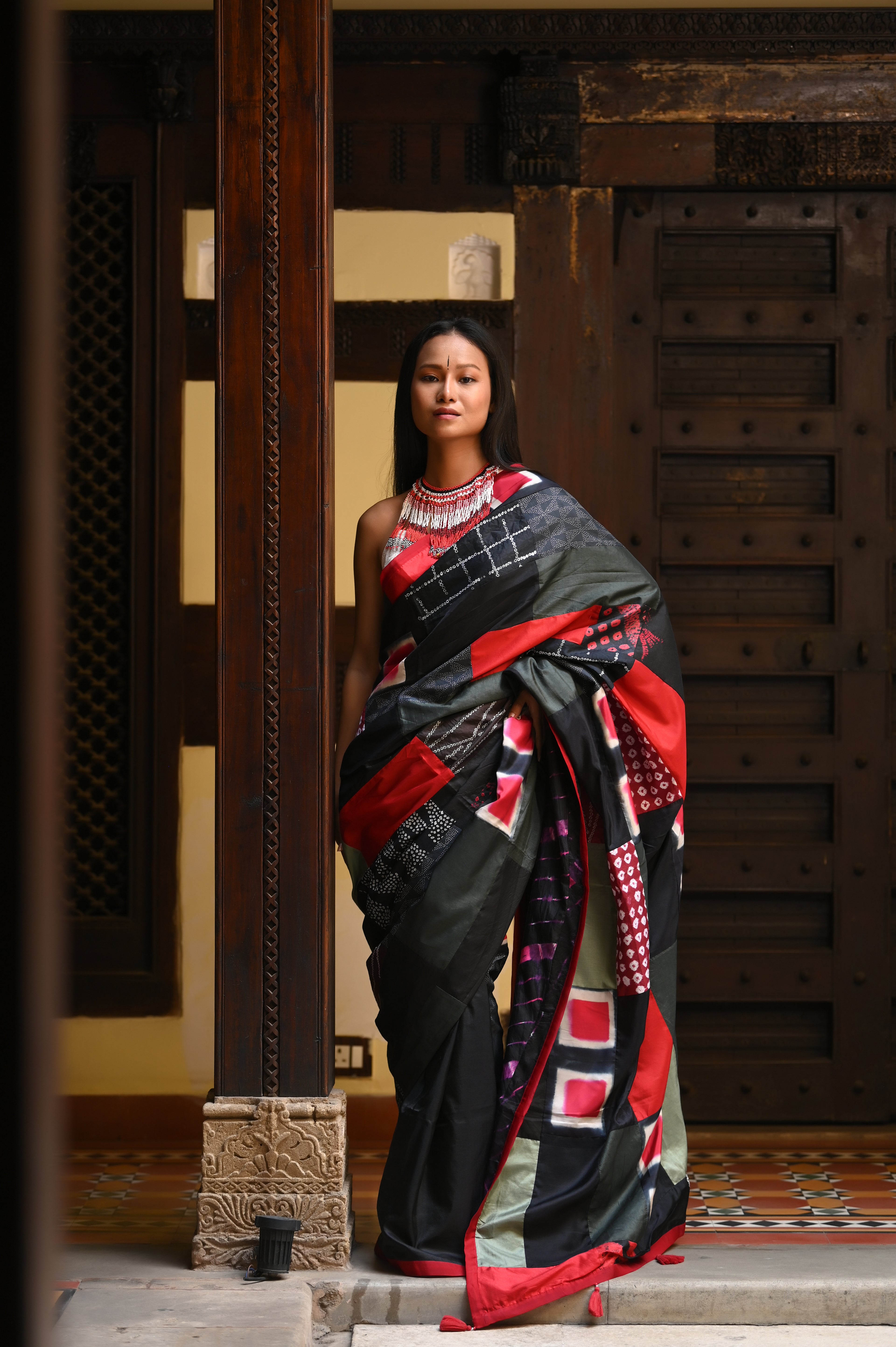 RED-BLACK BAARADOZI PATCHWORK REVERSIBLE SILK SAREE