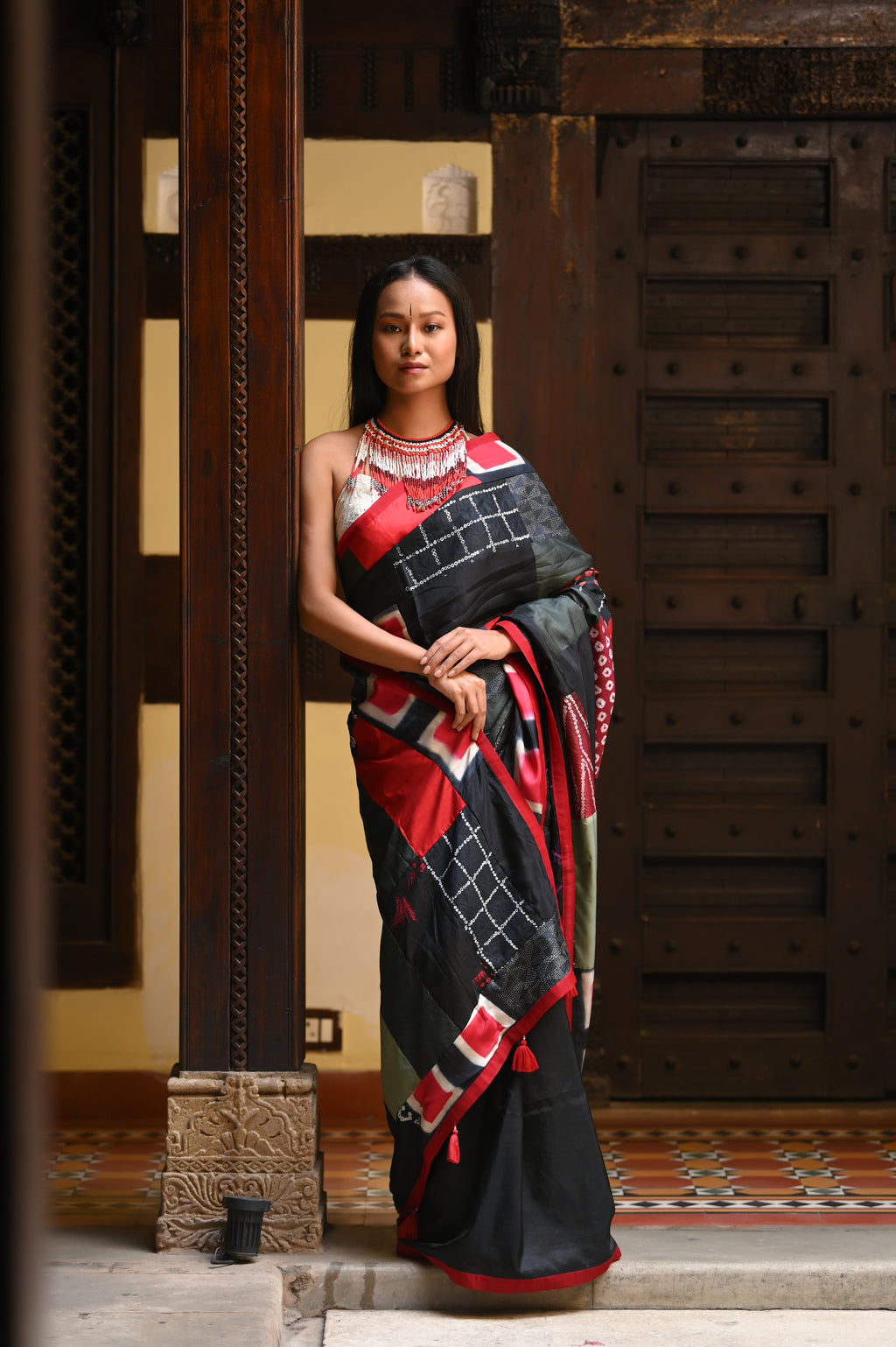 RED-BLACK BAARADOZI PATCHWORK REVERSIBLE SILK SAREE