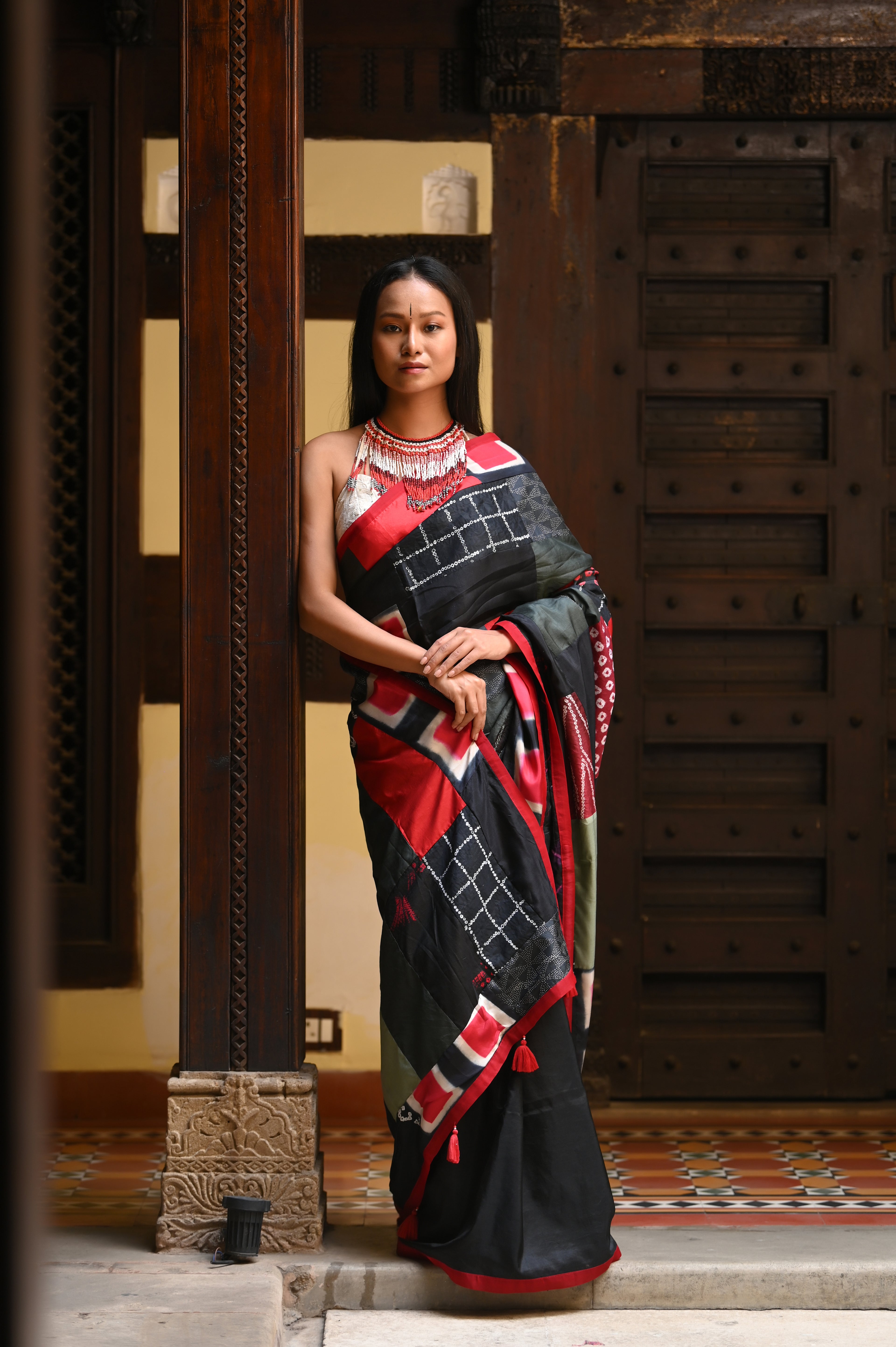 RED-BLACK BAARADOZI PATCHWORK REVERSIBLE SILK SAREE