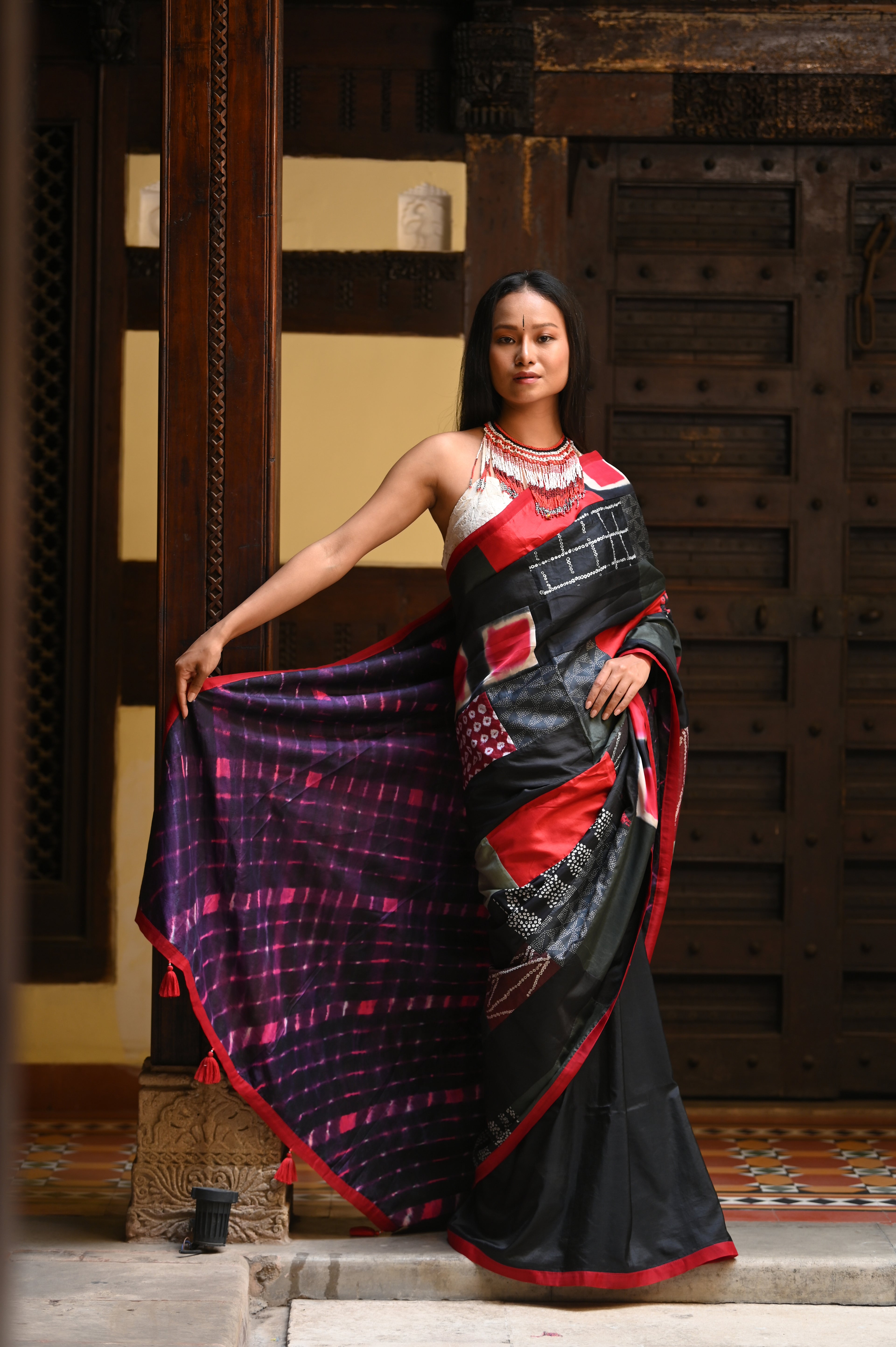 RED-BLACK BAARADOZI PATCHWORK REVERSIBLE SILK SAREE