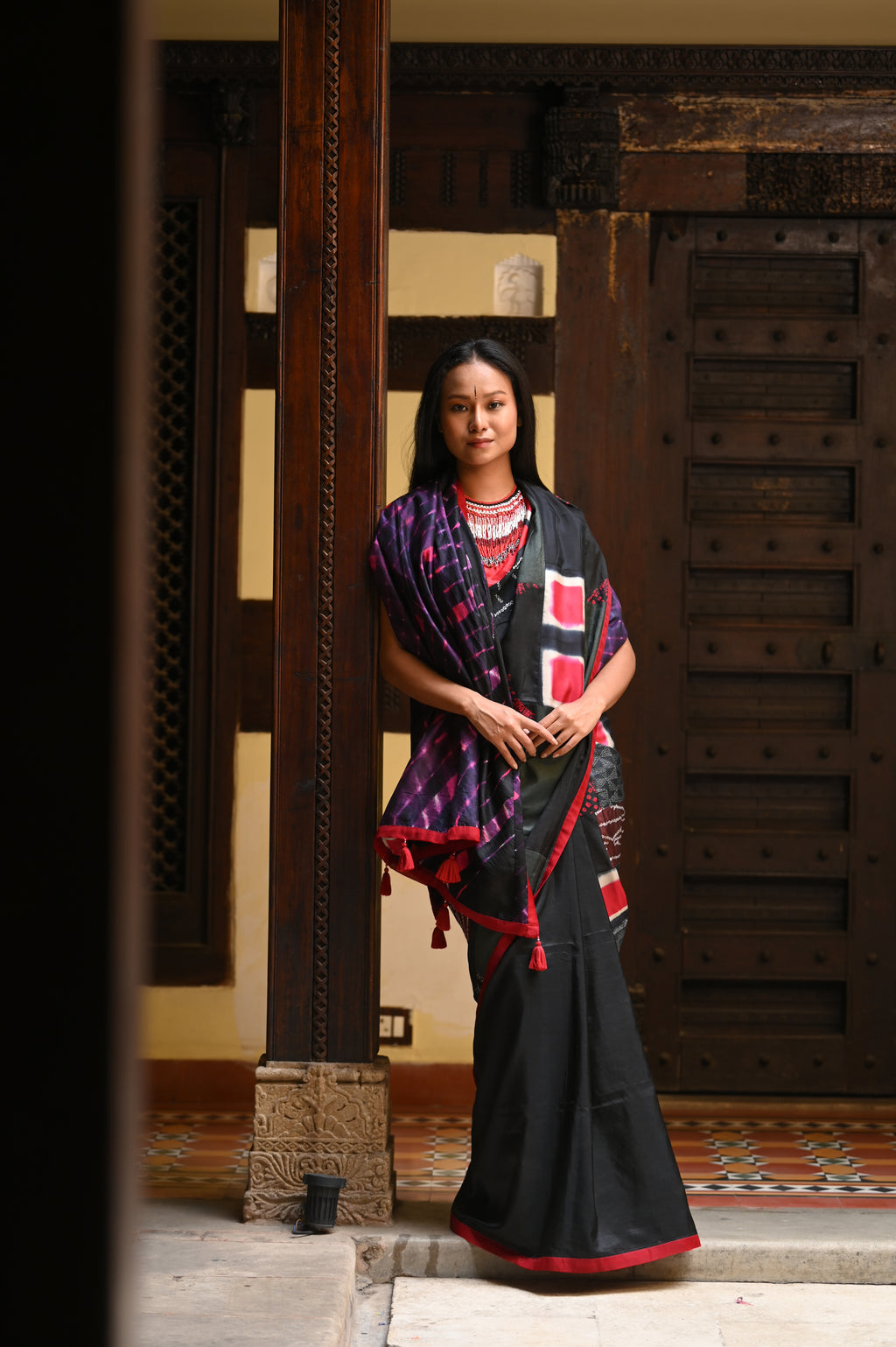 RED-BLACK BAARADOZI PATCHWORK REVERSIBLE SILK SAREE